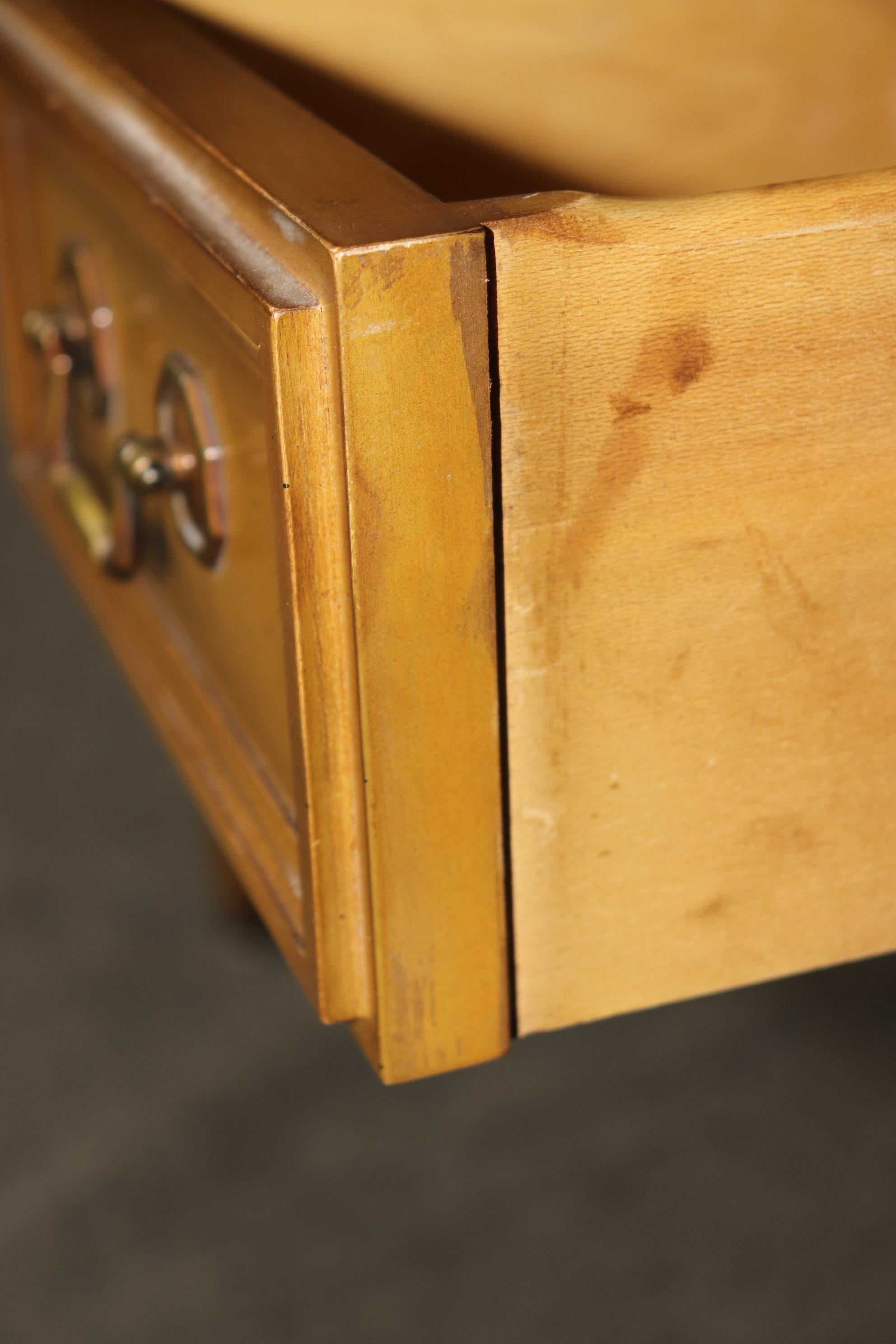 Escritorio de marquetería de madera de nogal francés Directoire en venta 10