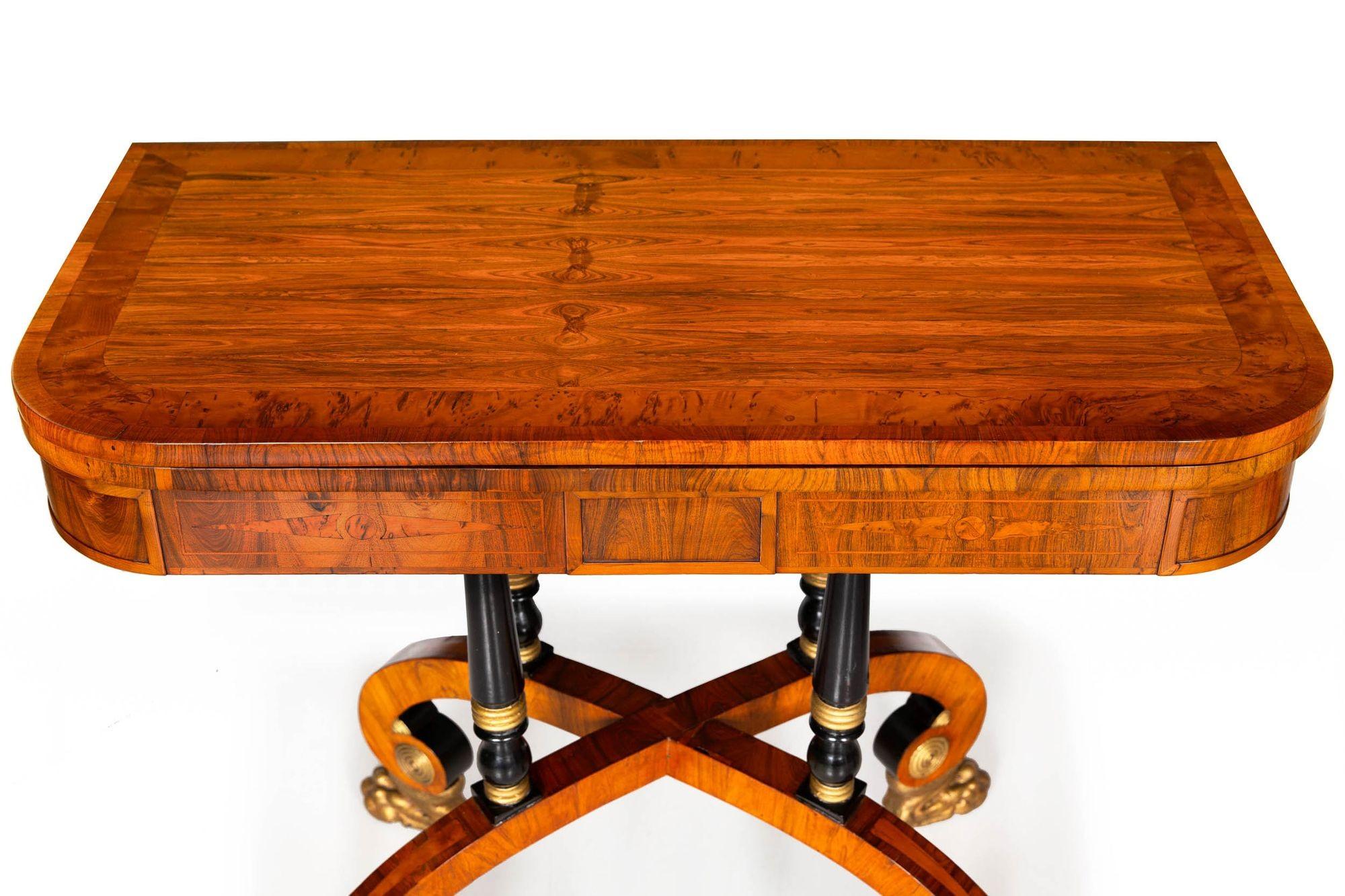 XIXe siècle Paire de tables de jeu anglaises anciennes en bois de rose du 19ème siècle en vente