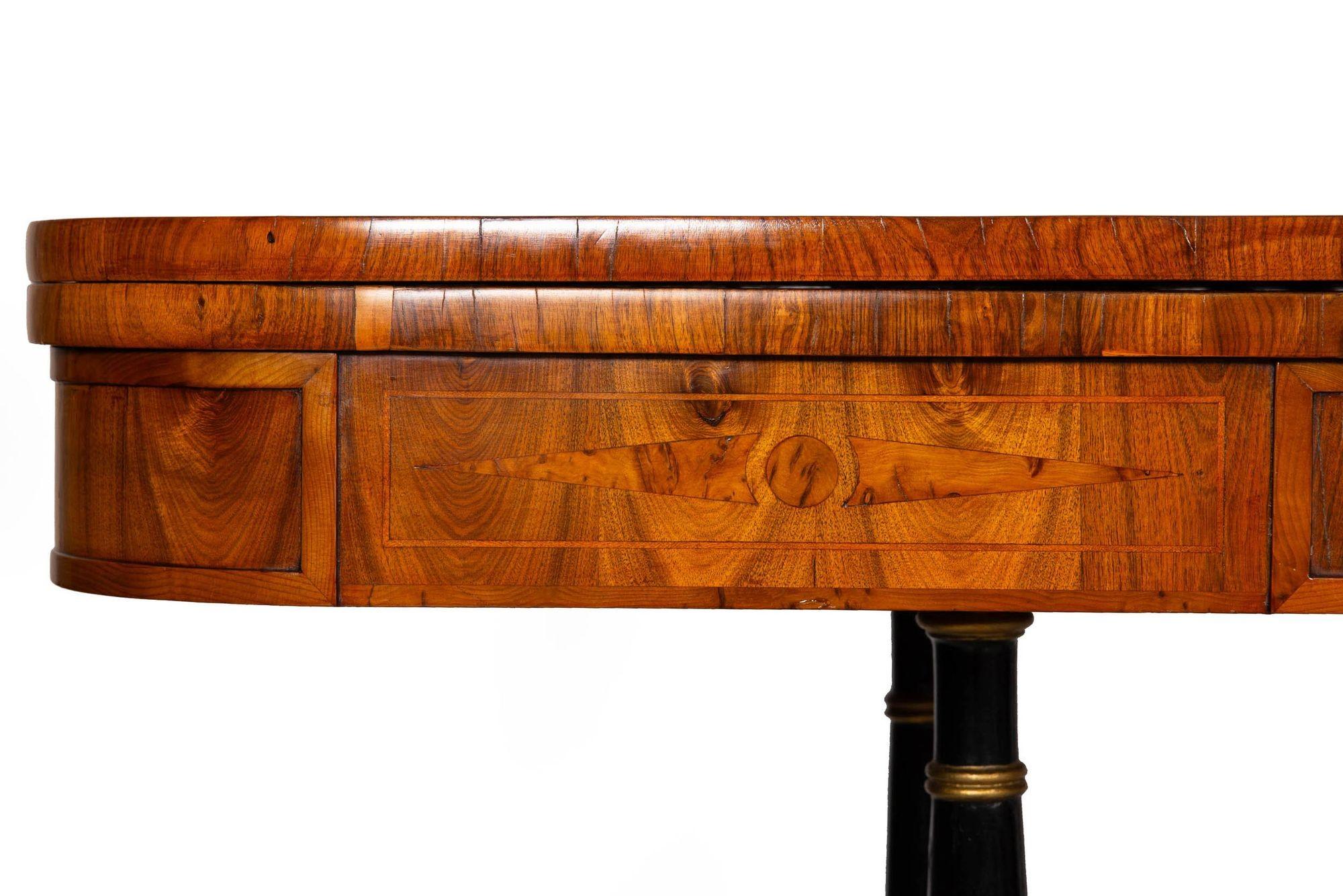 Laiton Paire de tables de jeu anglaises anciennes en bois de rose du 19ème siècle en vente