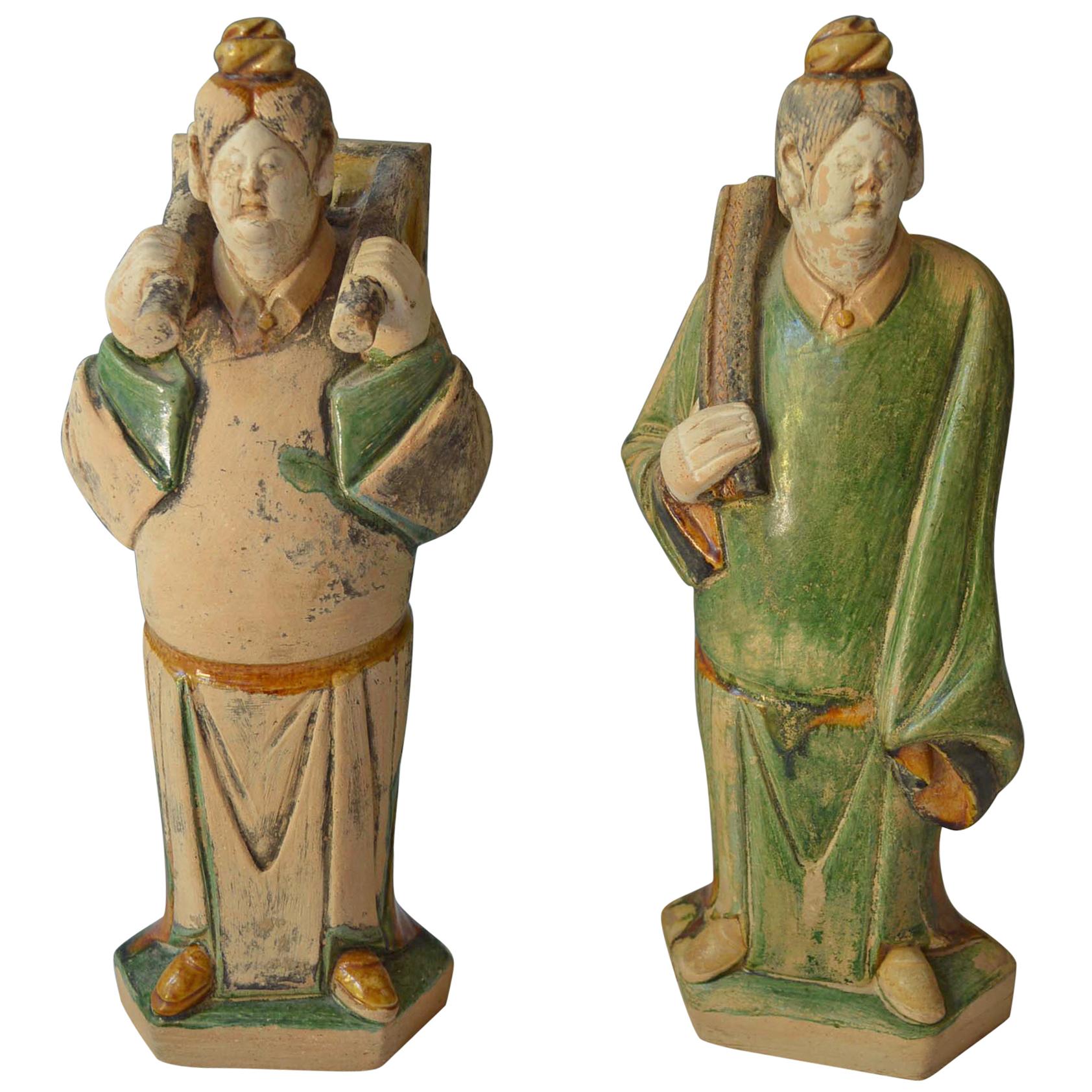 Fine Rare Pair of Ming Dynasty Tomb Figures of Porters, circa 1368-1644 中国古董