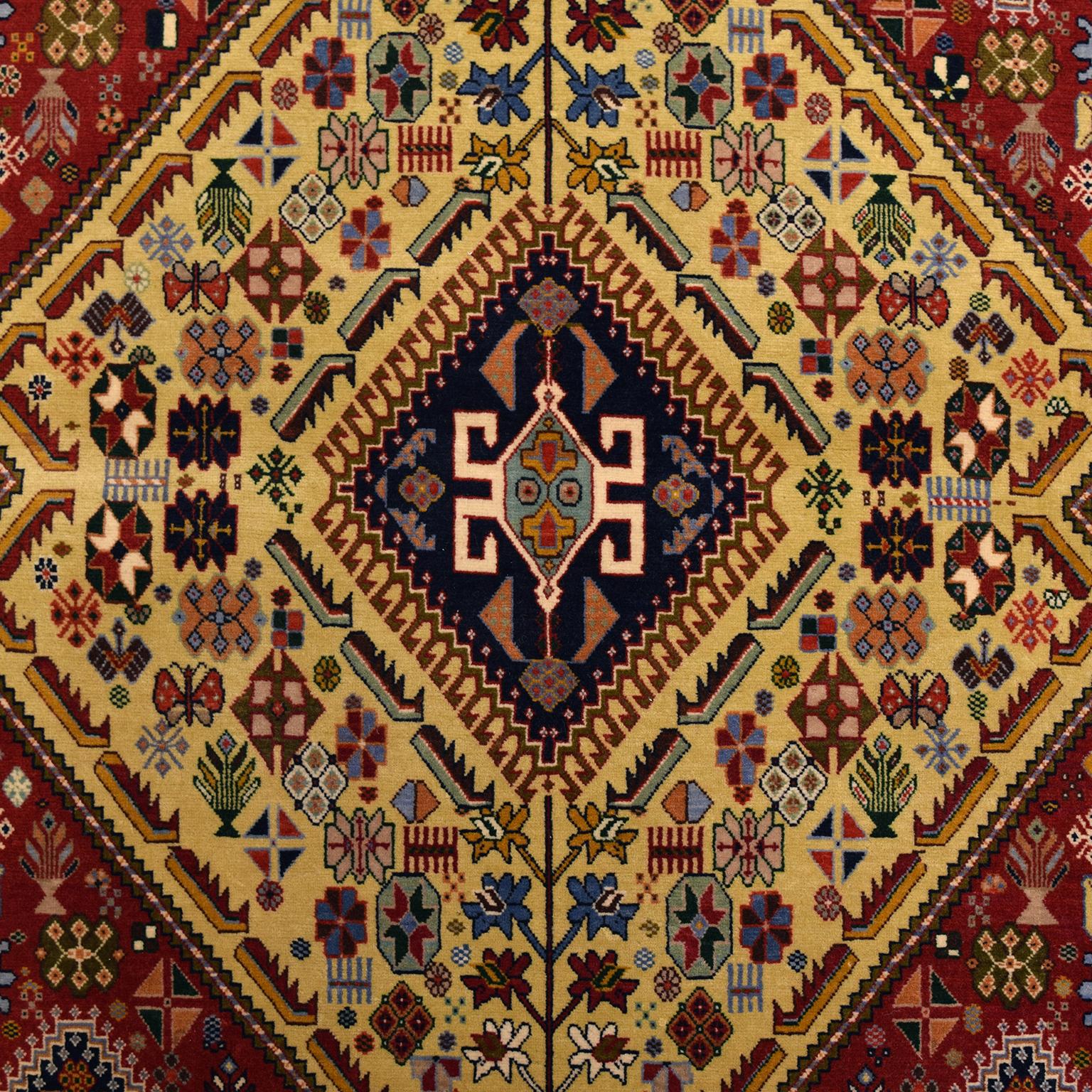 Vintage 1940s Persisch Kashkouli Stammes-Teppich, Rot und Gelb, Wolle, 3' x 5' (Stammeskunst) im Angebot