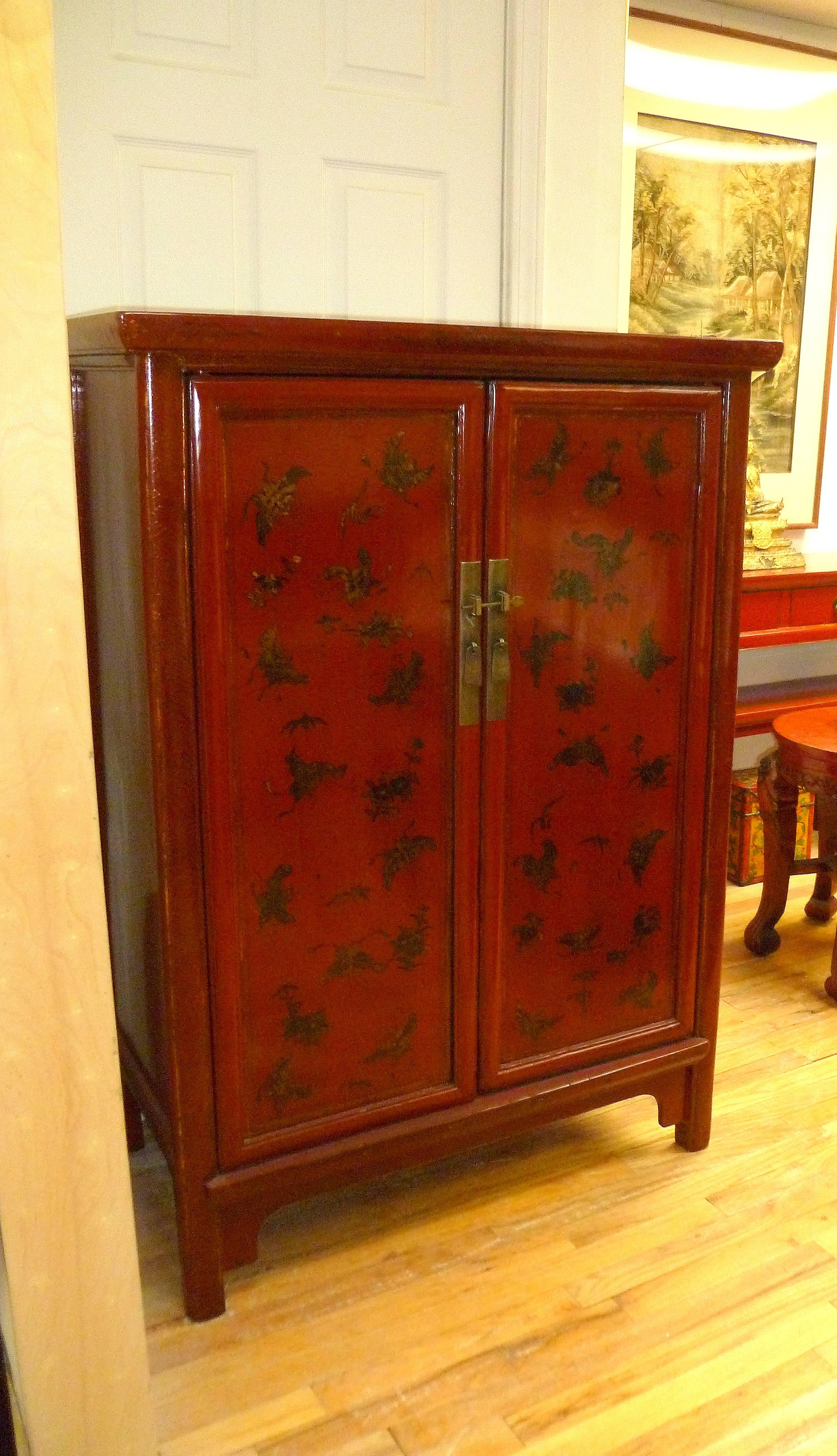 Chinese Fine Red Lacquer Cabinet with Gilt Motif