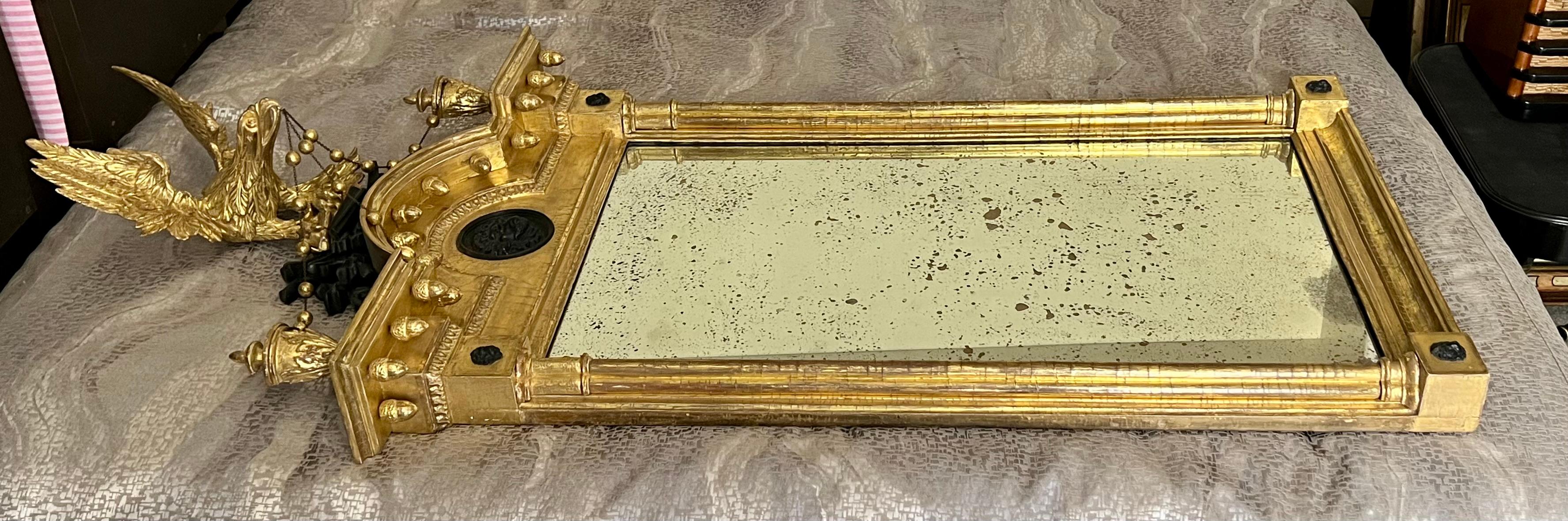 Fine Regency Giltwood Mirror with Carved Eagle Cresting and Lion's Mask Bosses For Sale 10