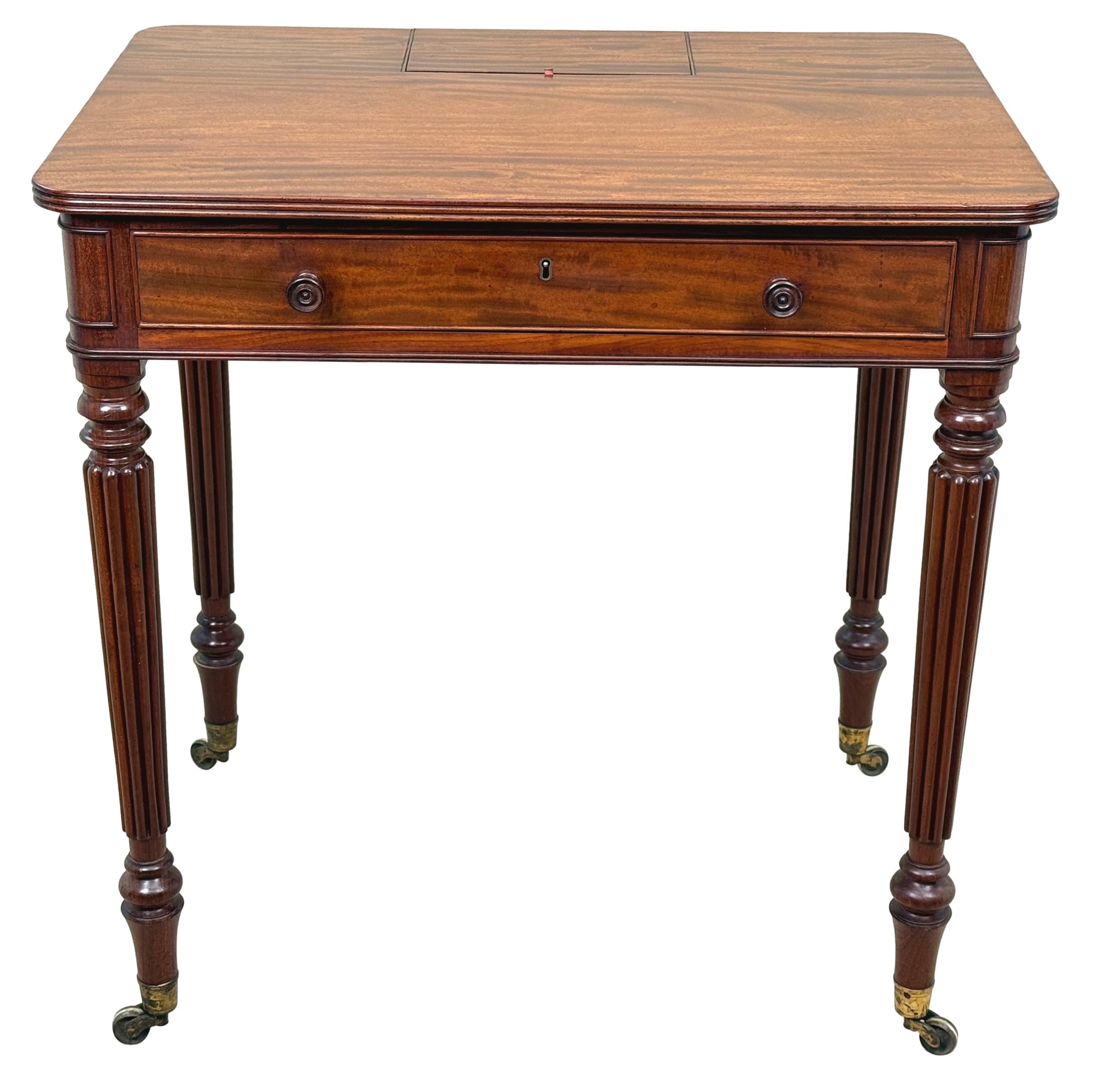Fine Regency Mahogany Chamber Writing Table For Sale 4