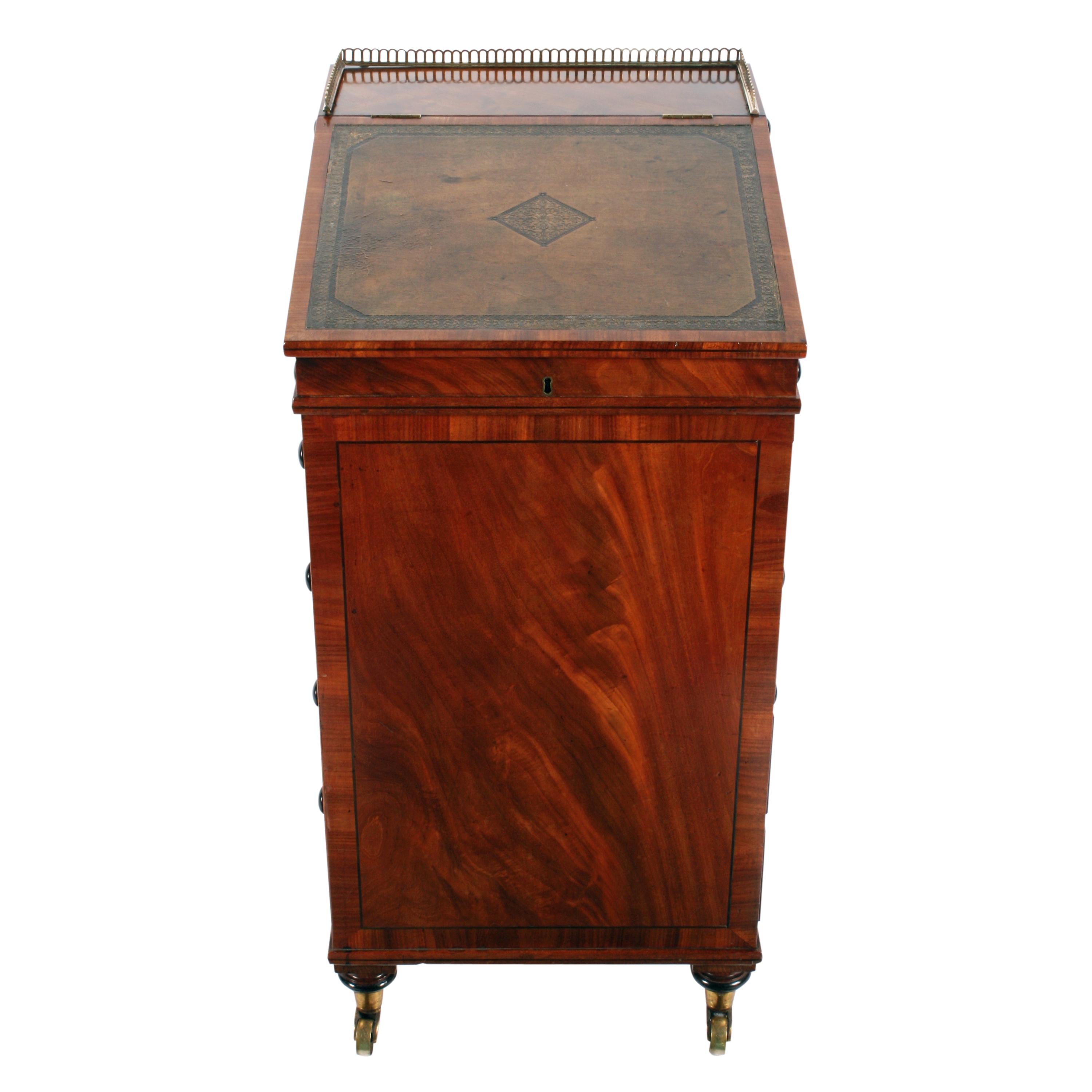 Fine 19th Century Small Regency Mahogany Davenport Desk For Sale 2