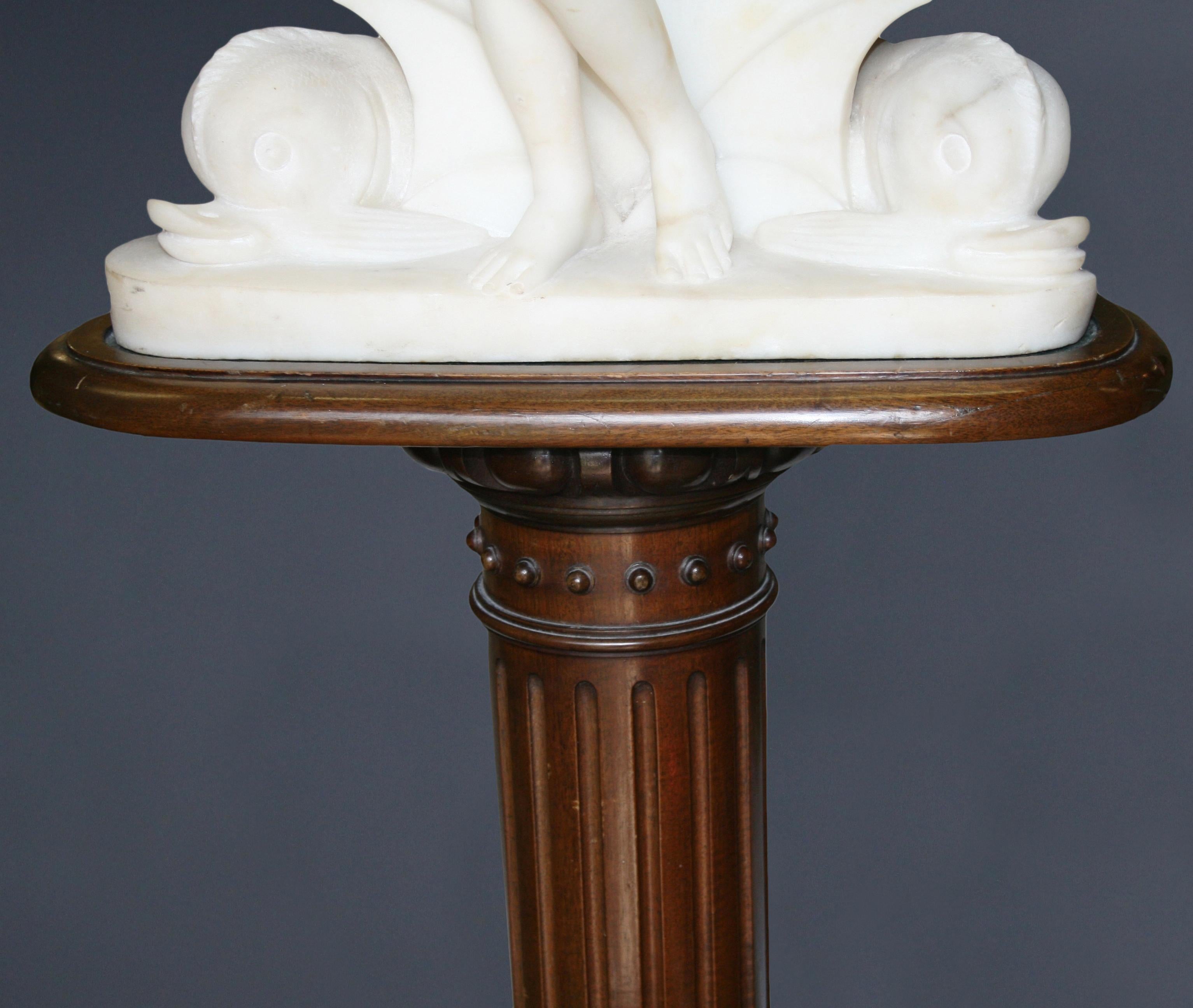 Fine Regency Marble Sculpture of Venus on Mahogany Pedestal For Sale 8
