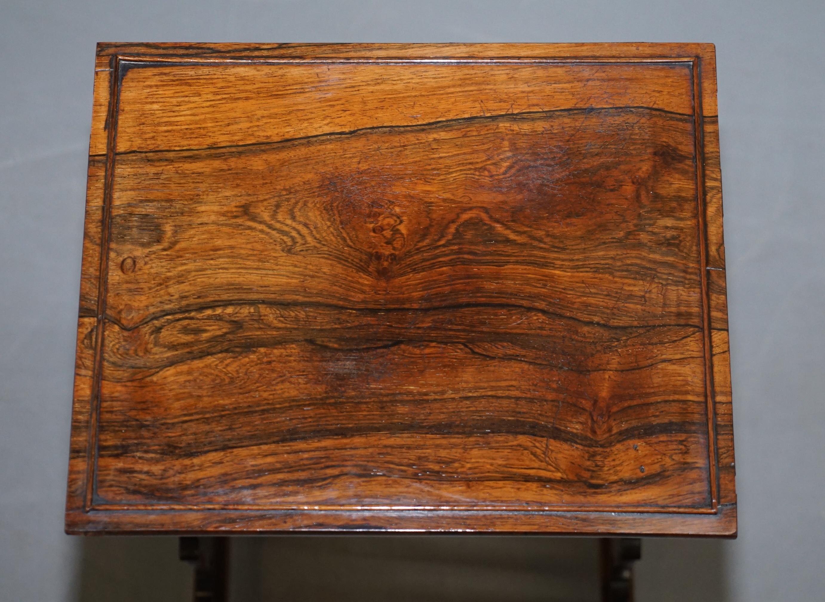 Magnifique ensemble de tables Regency en bois de feuillus avec plateau en damier attribué à Gillows en vente 9