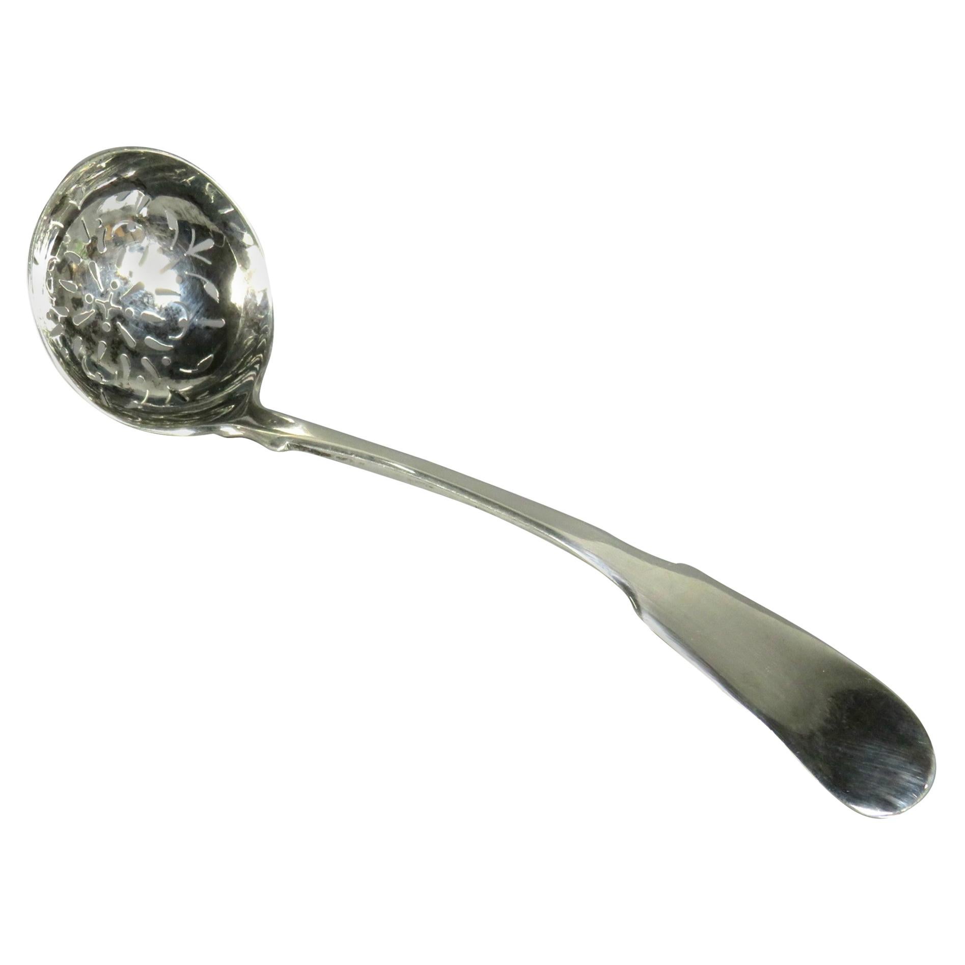 Tamis  sucre en argent sterling de la priode Rgence, poinonn Glasgow 1826 en vente