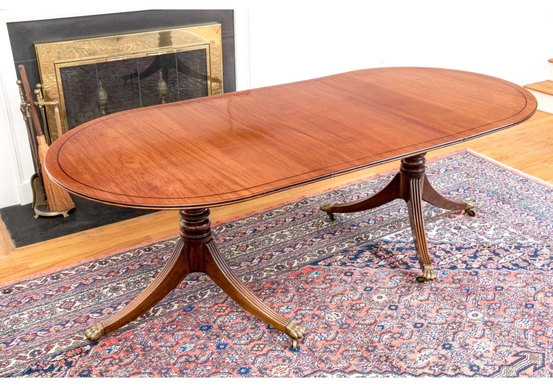 Petite table de salle à manger ancienne à double piédestal de style Régence en vente 6