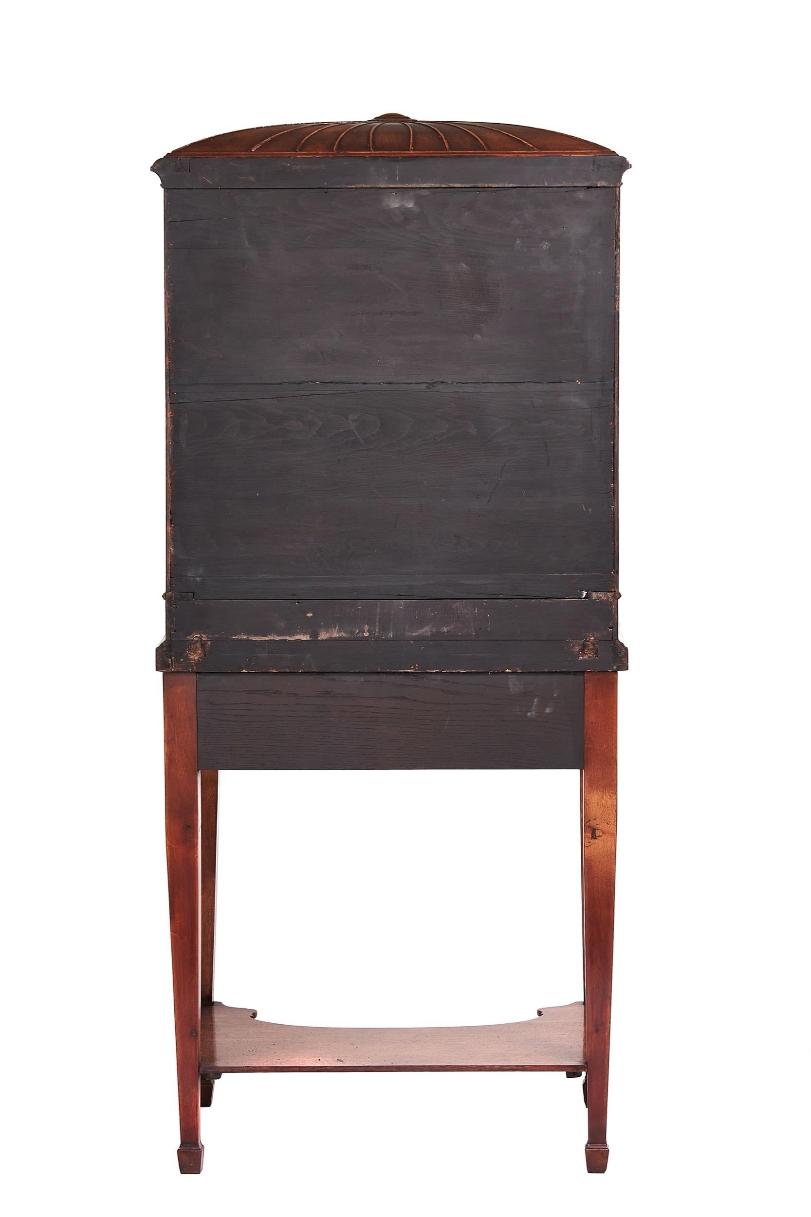 Britannico Stile Regency raffinato  Mobiletto da scrittura in mogano Circa 1900 in vendita