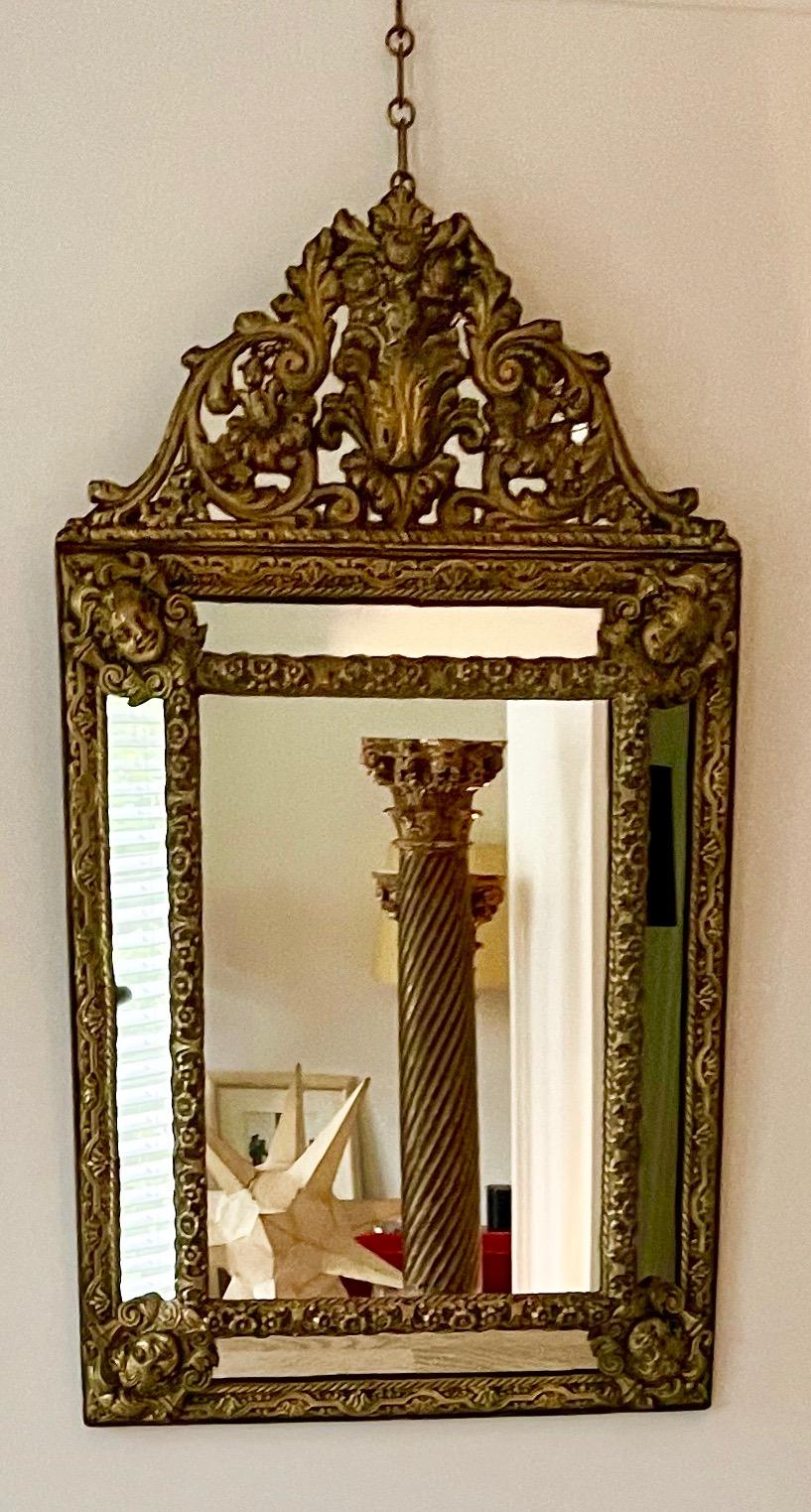 Grande specchio Pareclose Napoleone III in rame Repoussé, Francia, 1890 in vendita 5