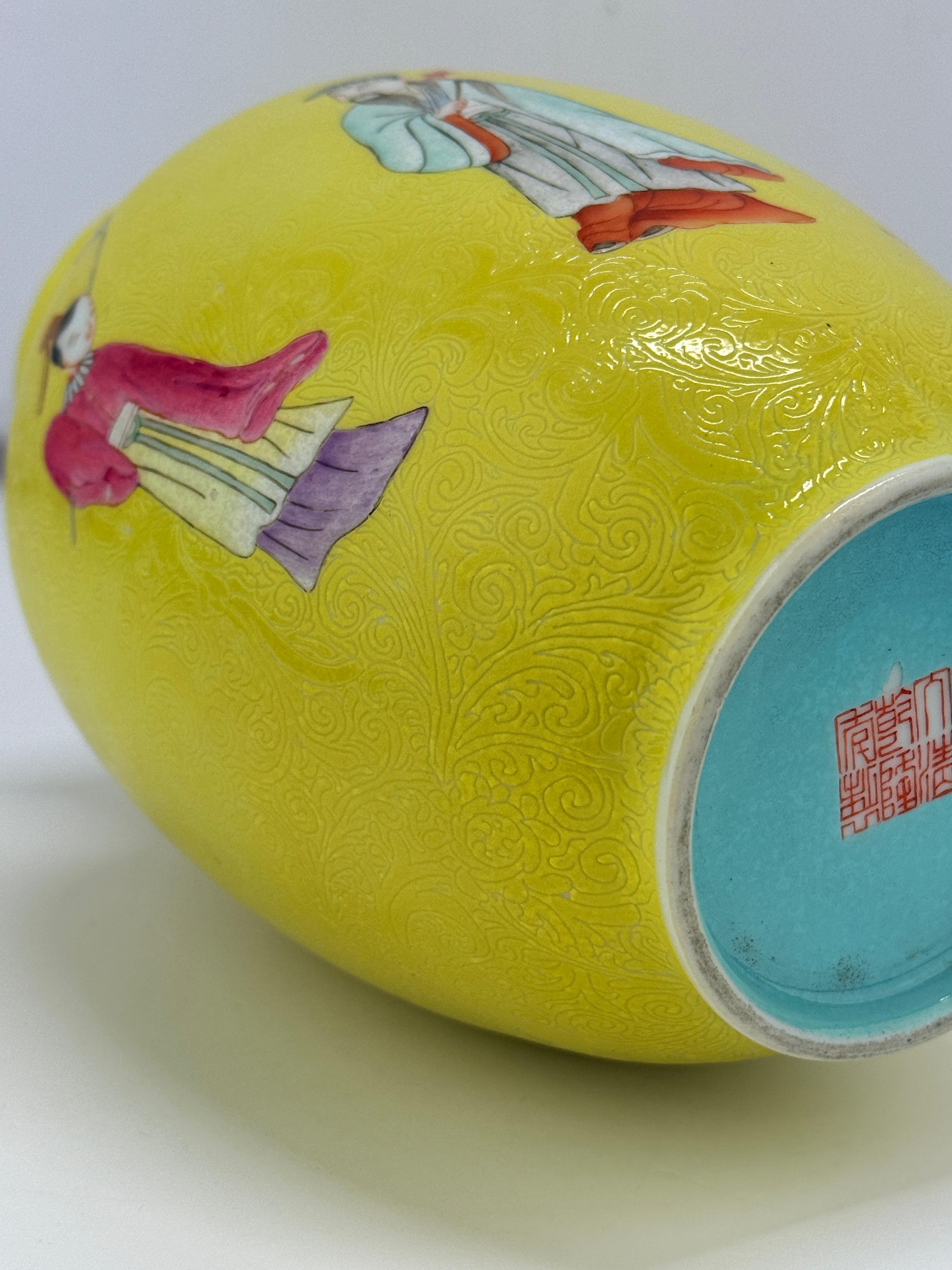 Fine Republic Period Chinese Porcelain Vase Carved Yellow Ground Enamel Figures For Sale 5
