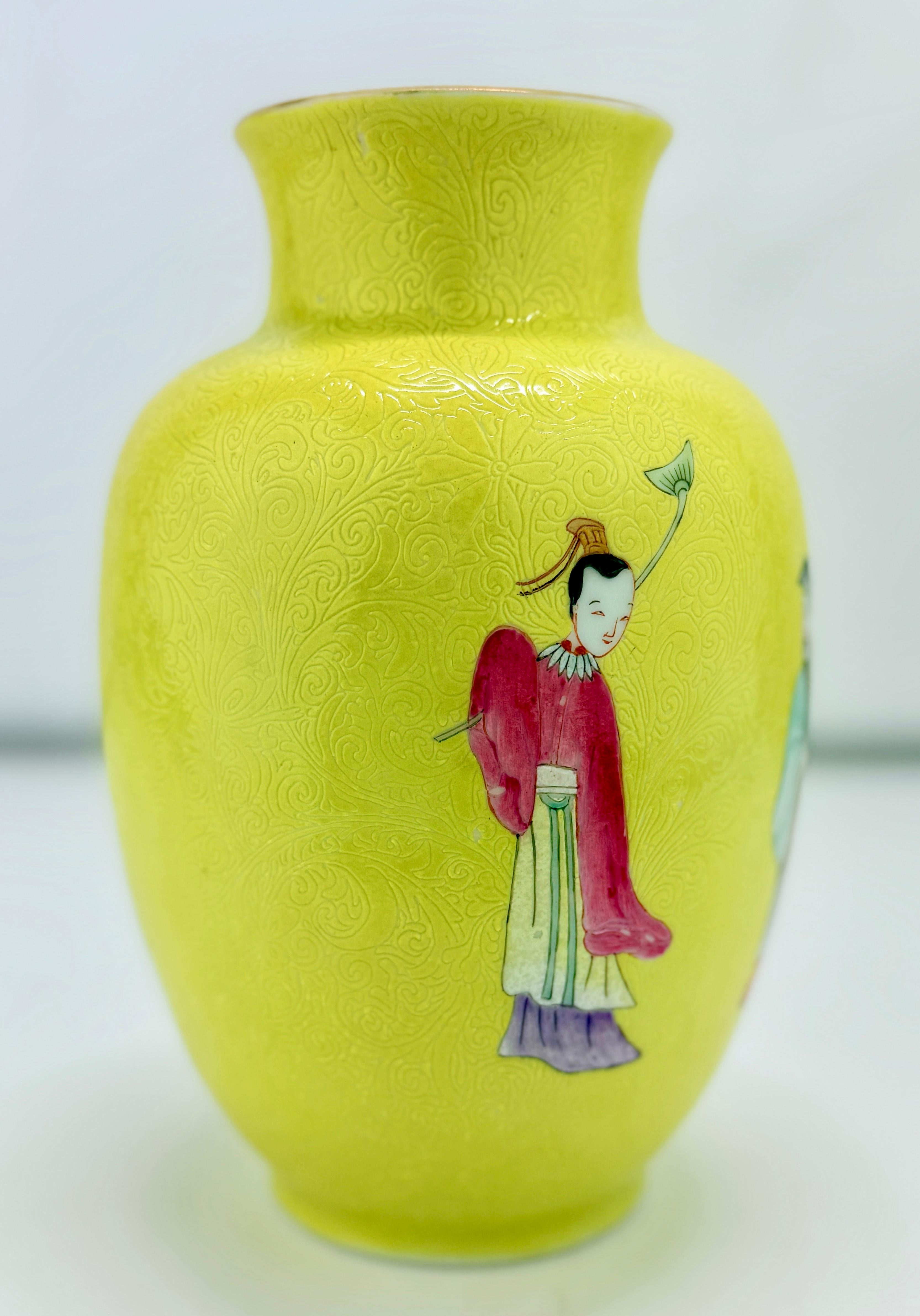 20th Century Fine Republic Period Chinese Porcelain Vase Carved Yellow Ground Enamel Figures For Sale