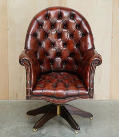 FINE RESTORED DIRECTORS BROWN LEATHER OAK FRAMED CHESTERFIELD CAPTAiNS ARMCHAIR