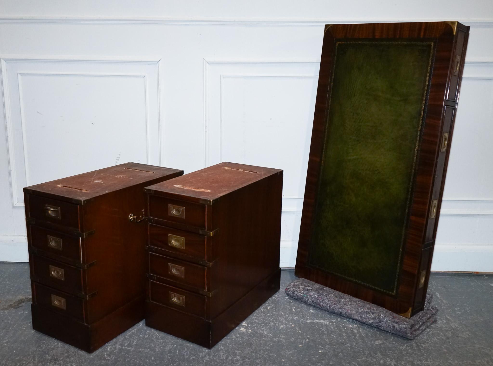 FINE RESTORED MILITARY CAMPAIGN TWIN PEDESTAL DESK MIT GREEN LEATHER TOP im Angebot 10