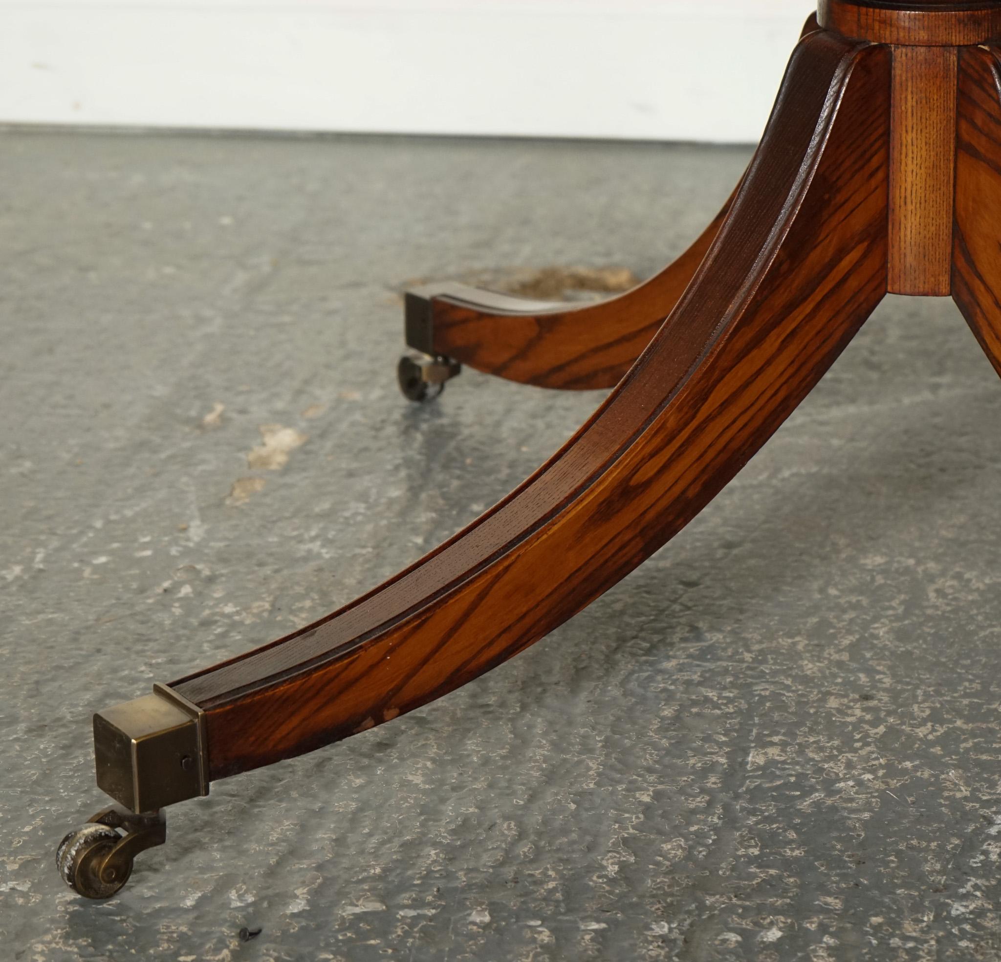 FINE RESTORED REGENCY DRUM TOP LIBRARY TABLE WiTH LOVELY AGED GREEN LEATHER TOP For Sale 1