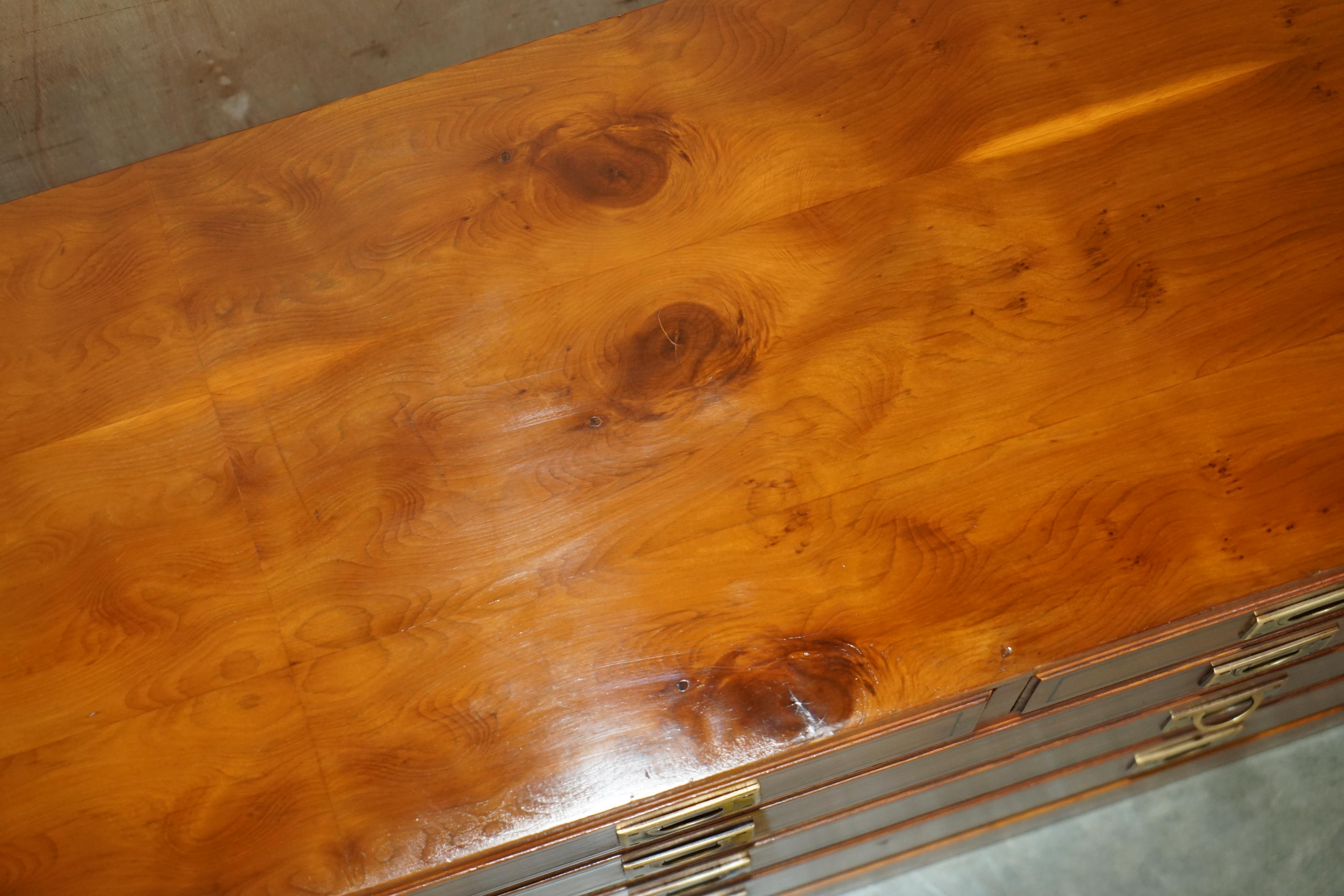 FINE RESTORED TRADITIONALLY FRENCH POLISHED BURR ELM MILITARY CAMPAIGN SiDEBOARD For Sale 5