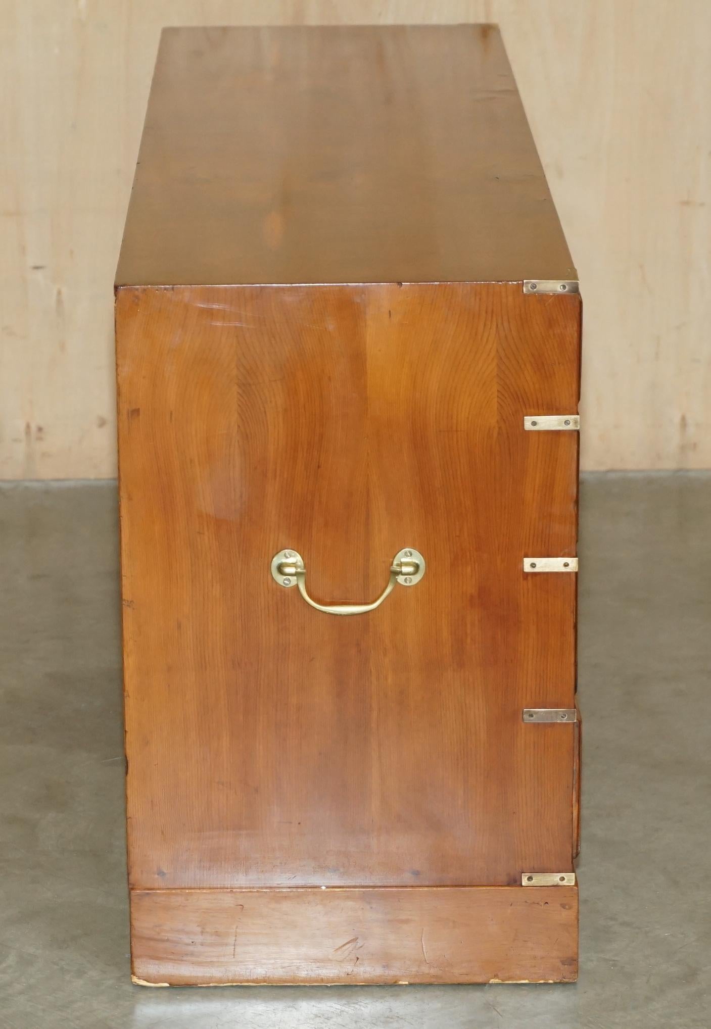 FINE RESTORED TRADITIONALLY FRENCH POLISHED BURR ELM MILITARY CAMPAIGN SiDEBOARD For Sale 6