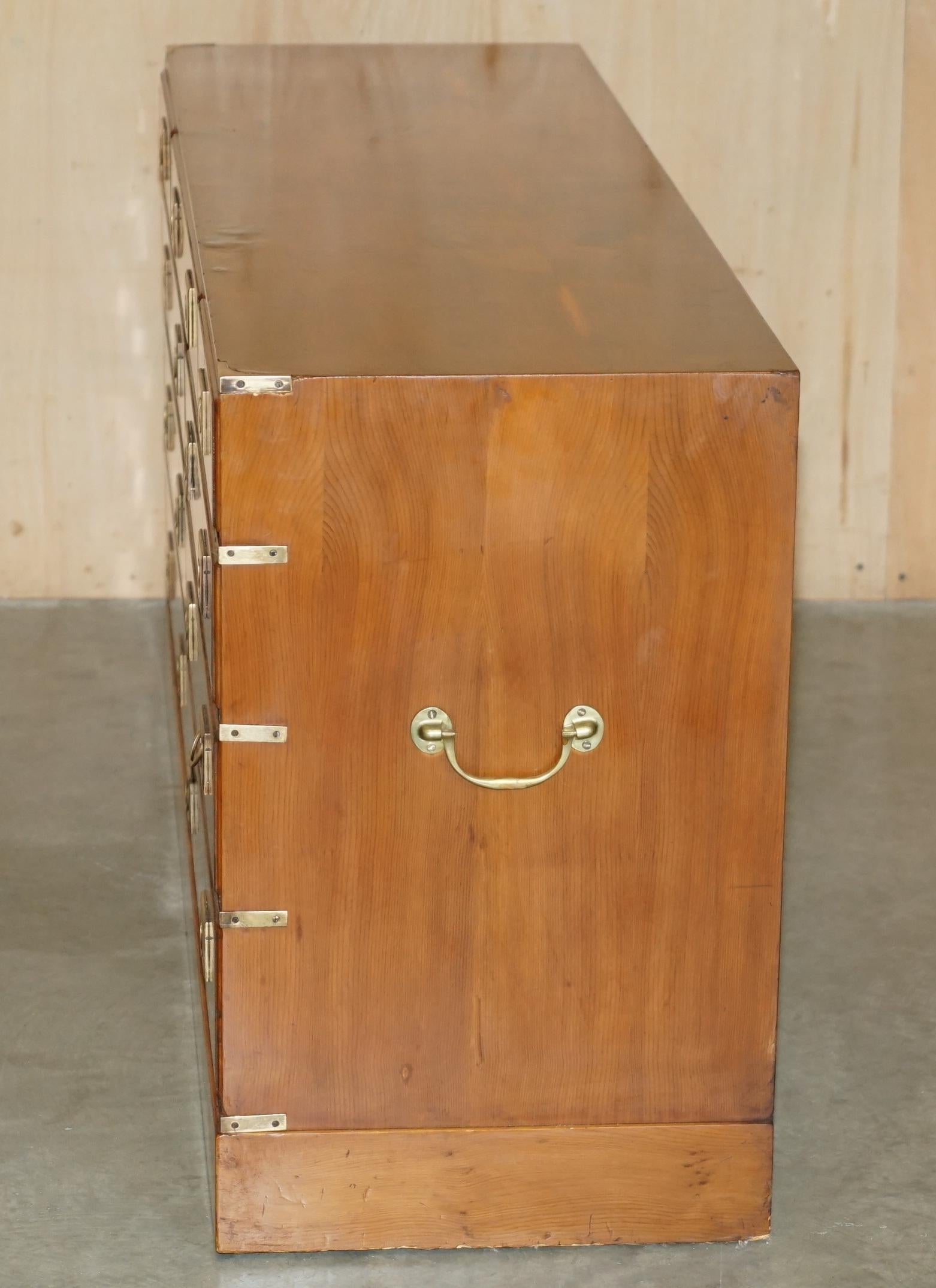 FINE RESTORED TRADITIONALLY FRENCH POLISHED BURR ELM MILITARY CAMPAIGN SiDEBOARD For Sale 8