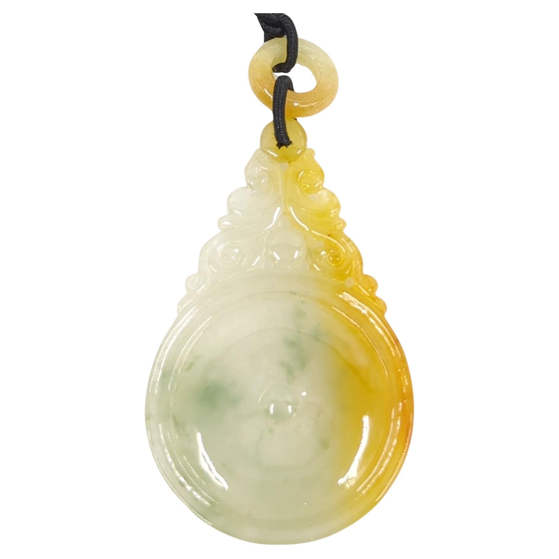 Fine Reticulated Honey Yellow Natural Jadeite Pendant Bead Necklace A-Grade  For Sale