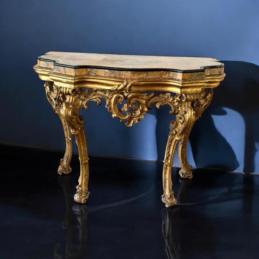 18th Century and Earlier Fine Roman Mid-18th Century Giltwood Rococo Console Table with Marble top For Sale
