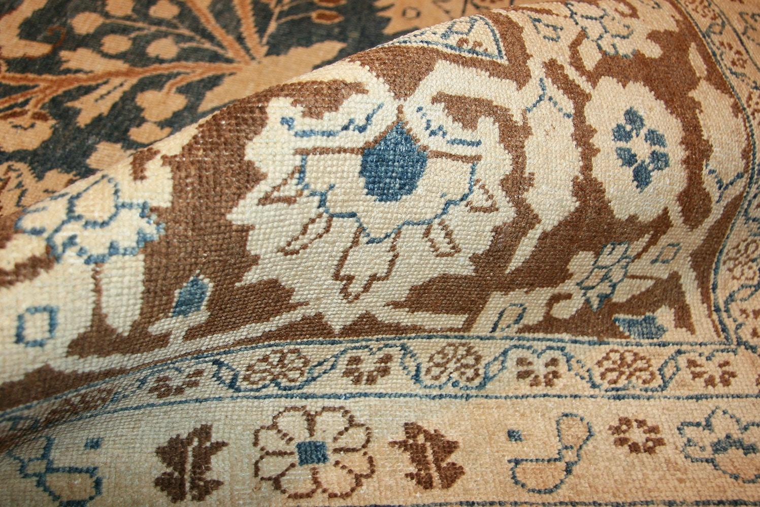 Annodato a mano Tappeto antico persiano Khorassan. Dimensioni: 8 ft 8 in x 10 ft 10 in in vendita