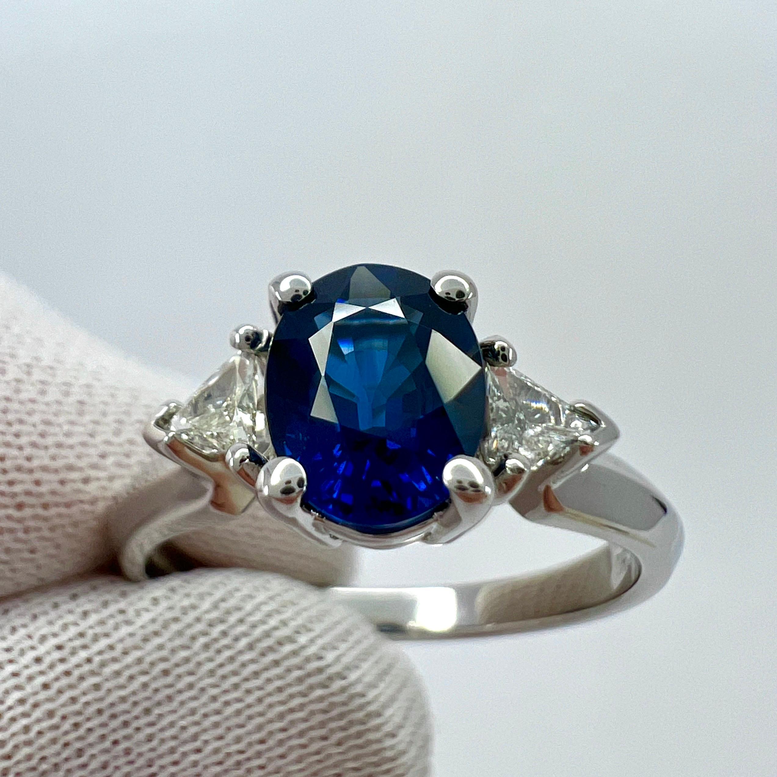 Fine Royal Blue Sapphire & Diamond 18k White Gold Oval Cut Three Stone Ring For Sale 3