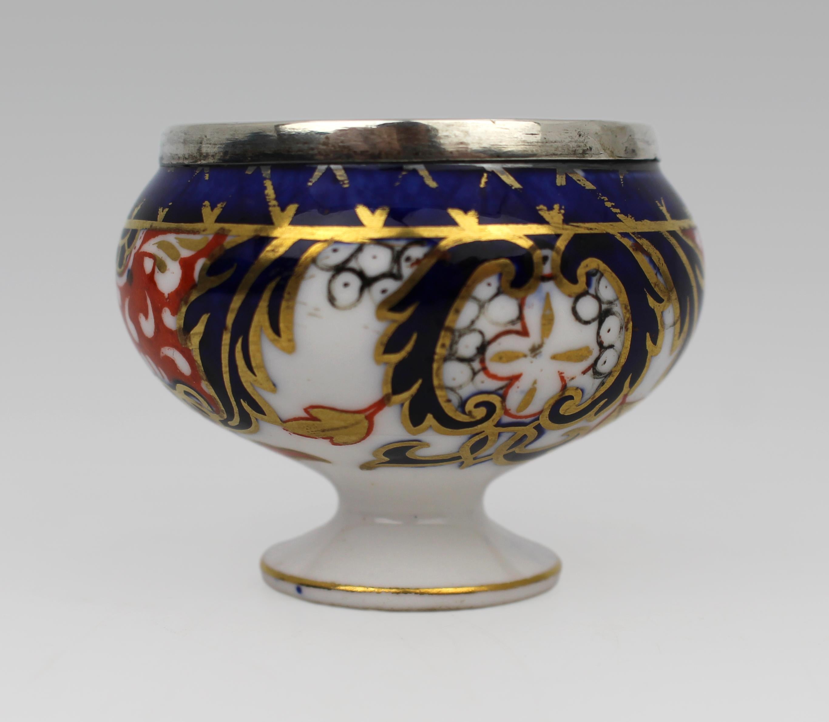 Feine Royal Crown Derby Imari Porcelain & Silber Salz, um 1890 im Zustand „Gut“ im Angebot in Worcester, GB