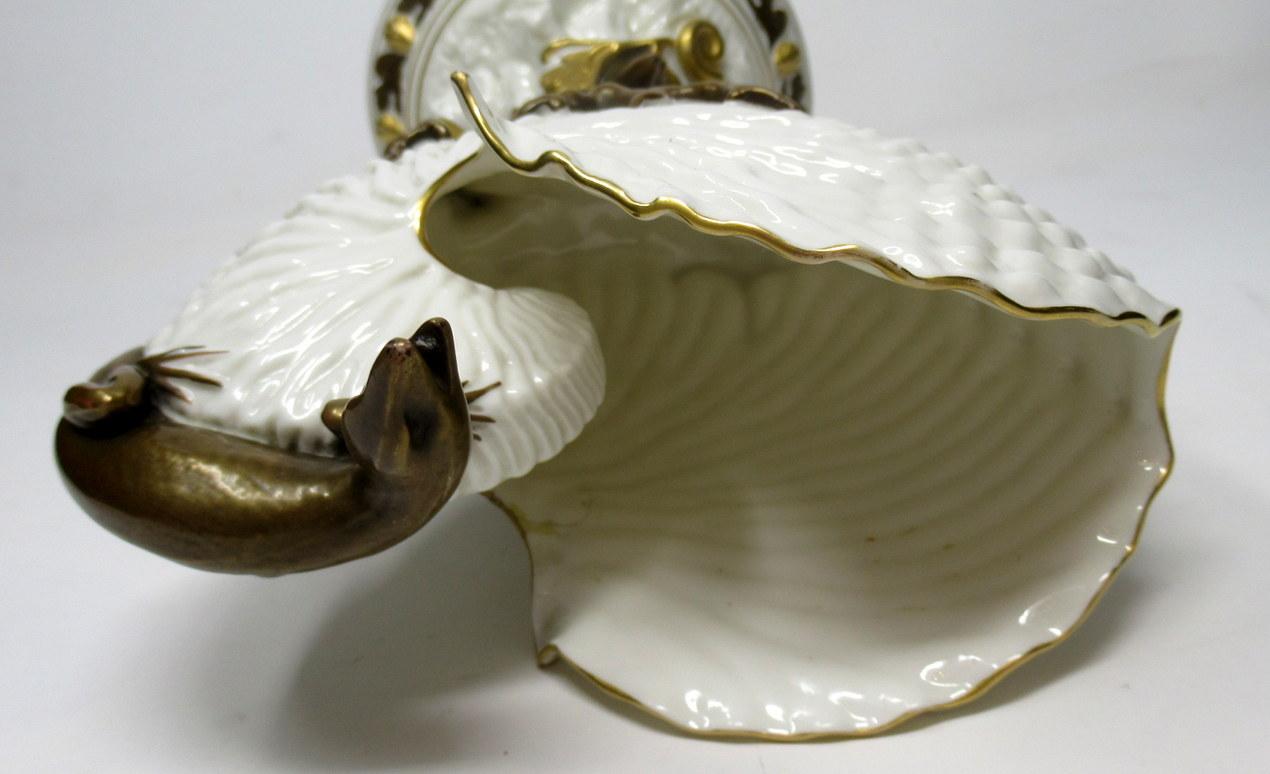English Fine Royal Worcester Porcelain Nautilus Shell Vase with Salamander