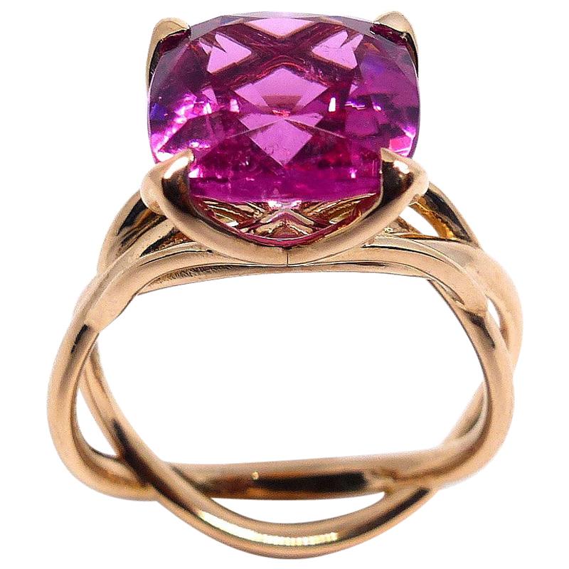 Ring in Rose Gold with 1 Rubellite Cushion Shape 11x11mm.