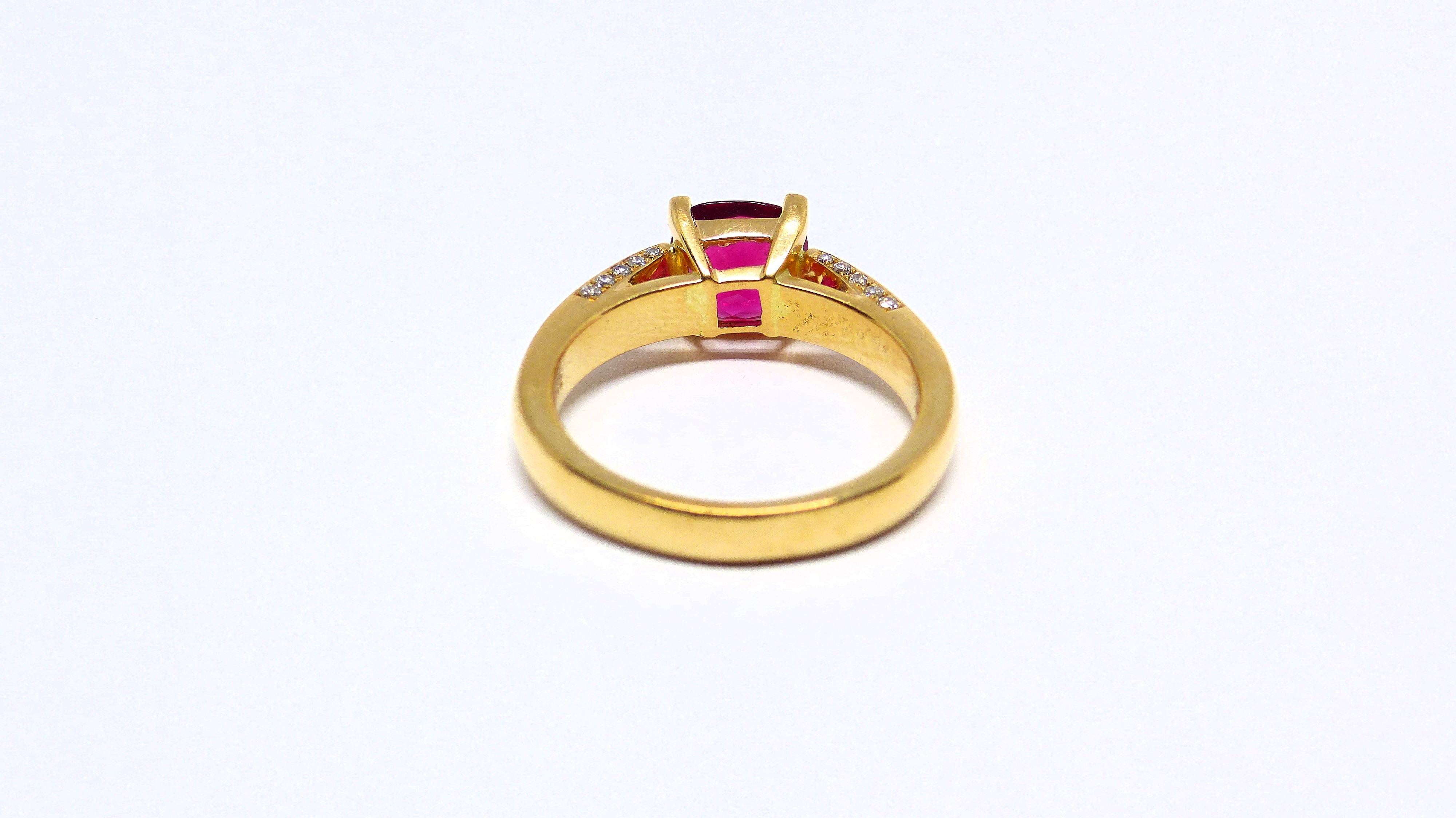 Contemporary Ring in Rose Gold with 1 Rubelite and Diamonds. For Sale
