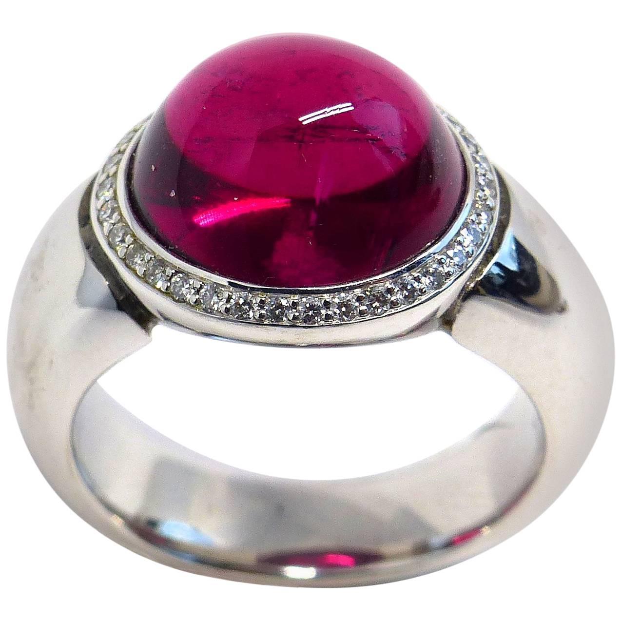 Ring in White Gold with 1 Rubelite Cabouchon and Diamonds. For Sale