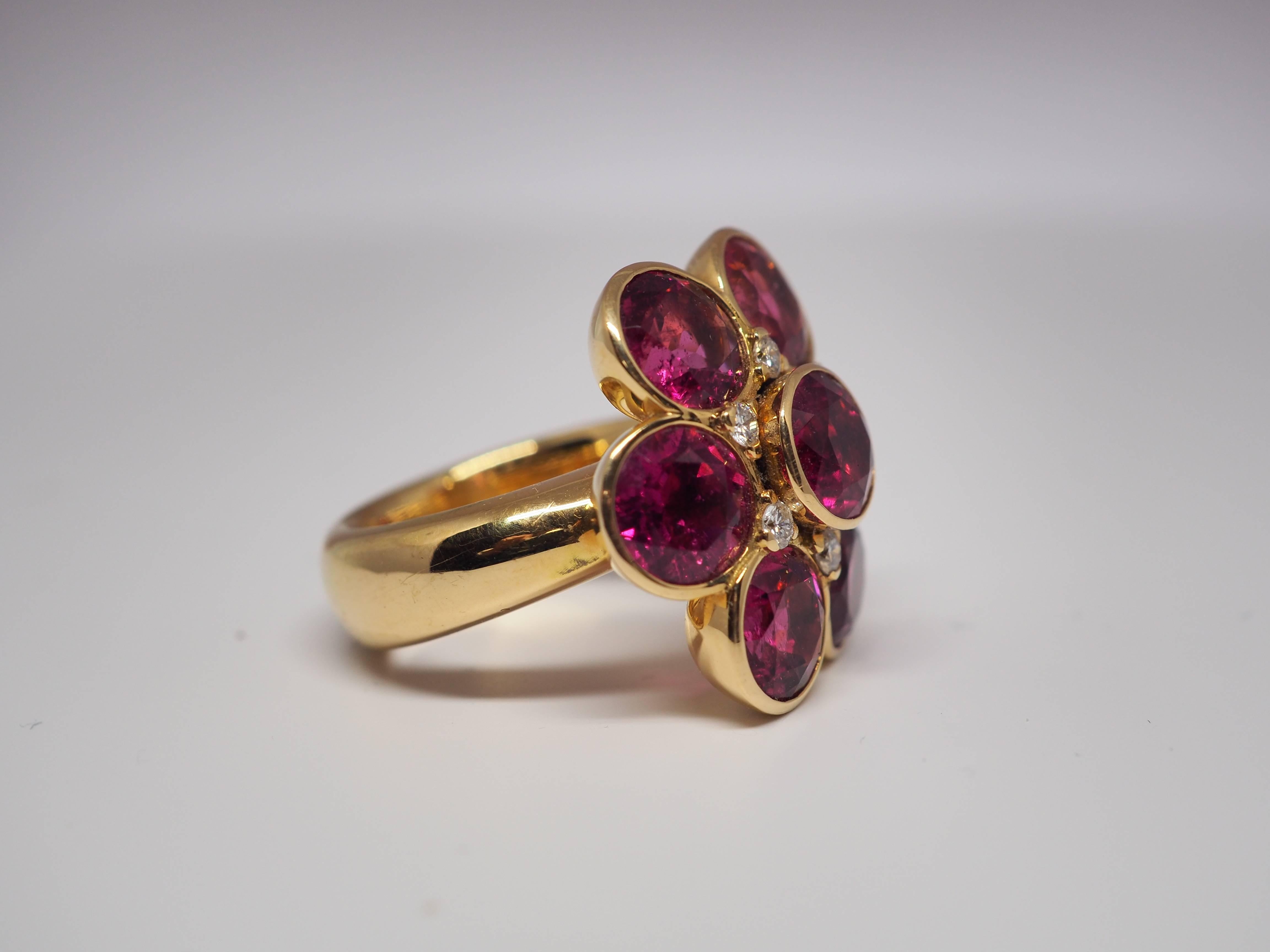 Ring in Rose Gold with 8 Rubellites 12, 81ct. and Diamonds. For Sale 1