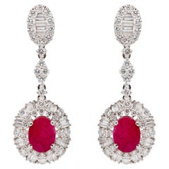 Boucles d'oreilles en or 18 carats avec rubis fin de 3,80 carats au total et diamants