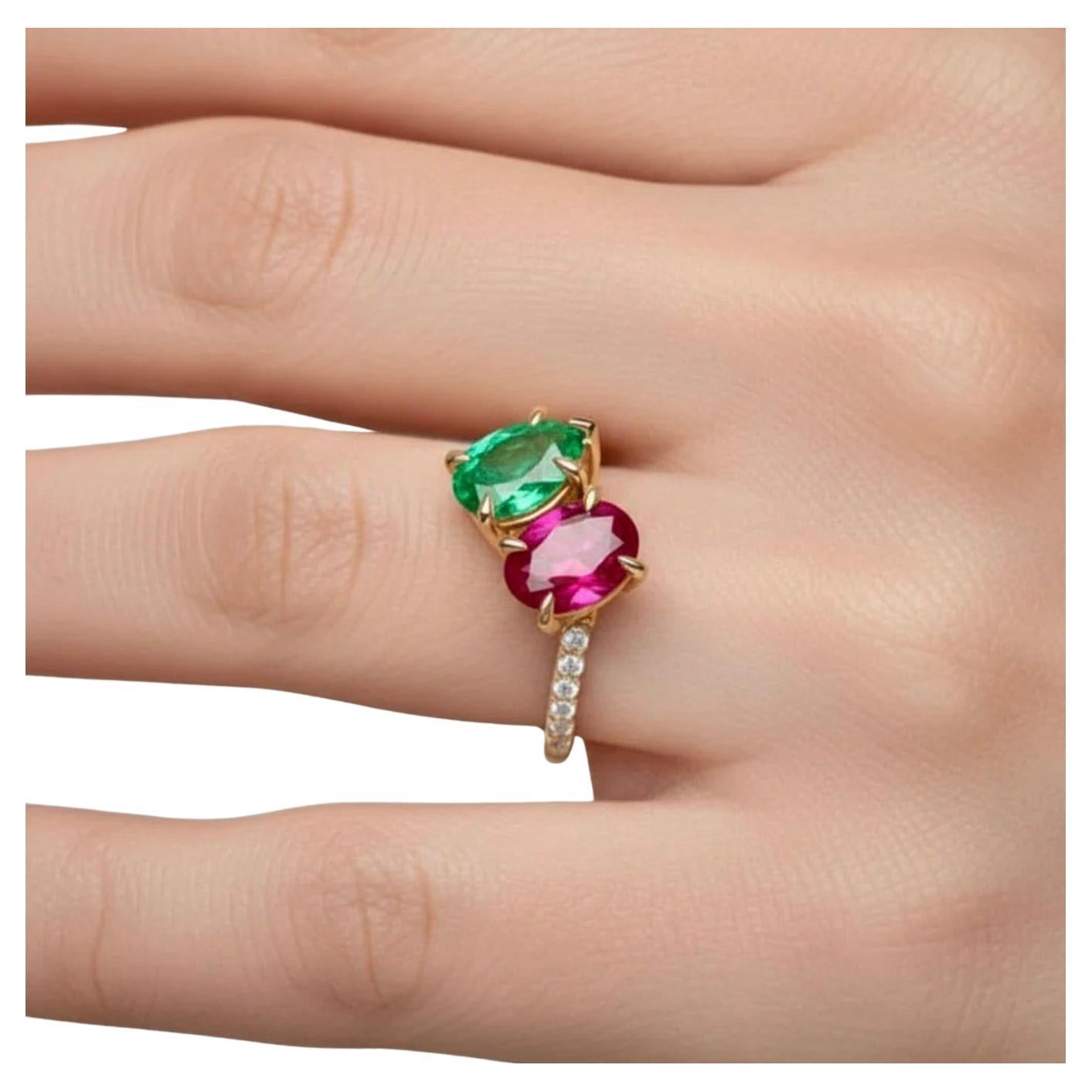 Verlobungsring mit feinem Rubin und Smaragd Bypass „Toi Et Moi“ (Tropfenschliff) im Angebot