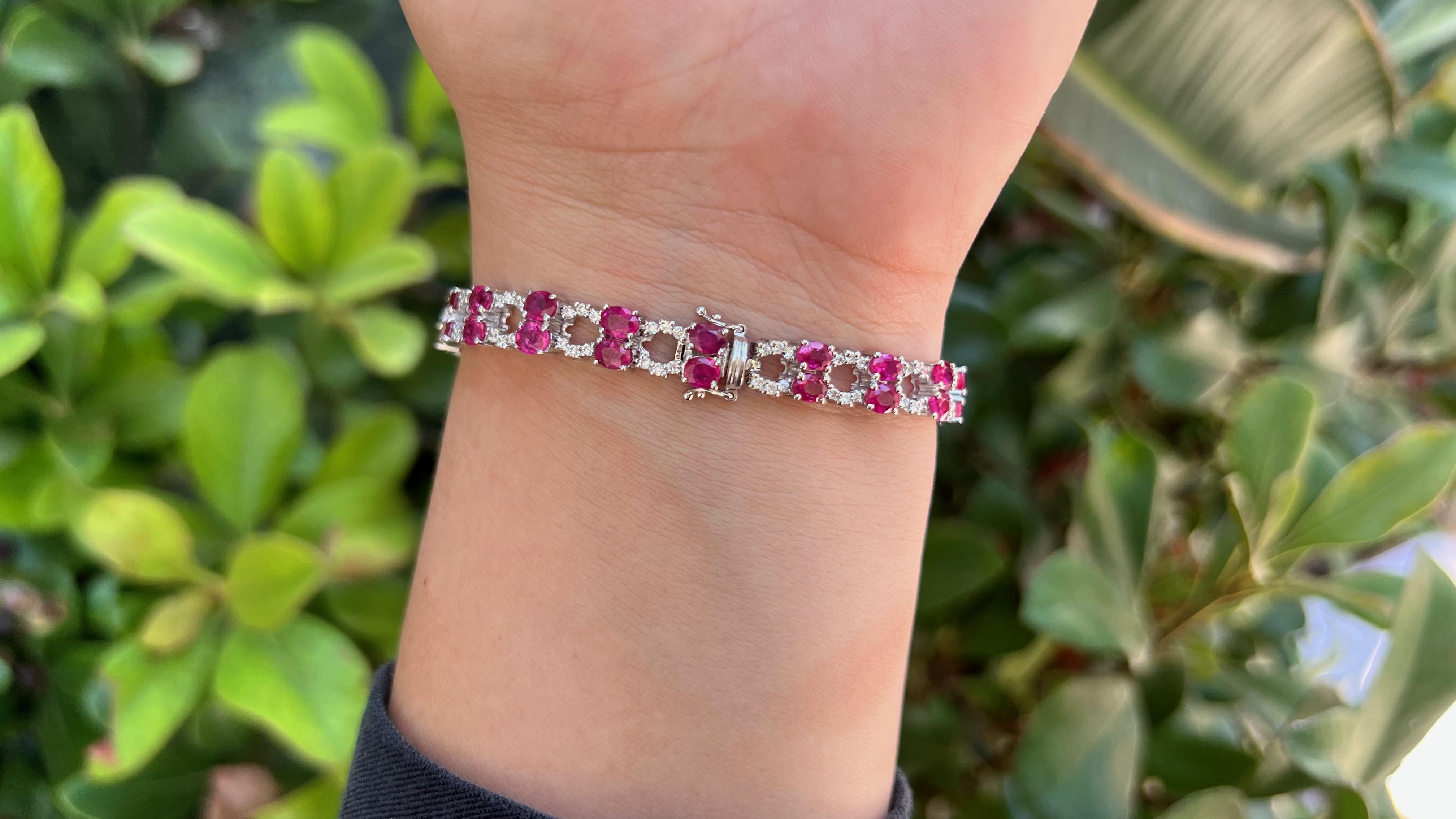 Contemporary Fine Ruby Bracelet with Canary and White Diamonds 18K Gold For Sale