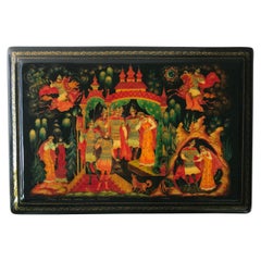 Vintage Fine Russian Lacquer Vanity Box from Palekh with Gold Leaf Painting