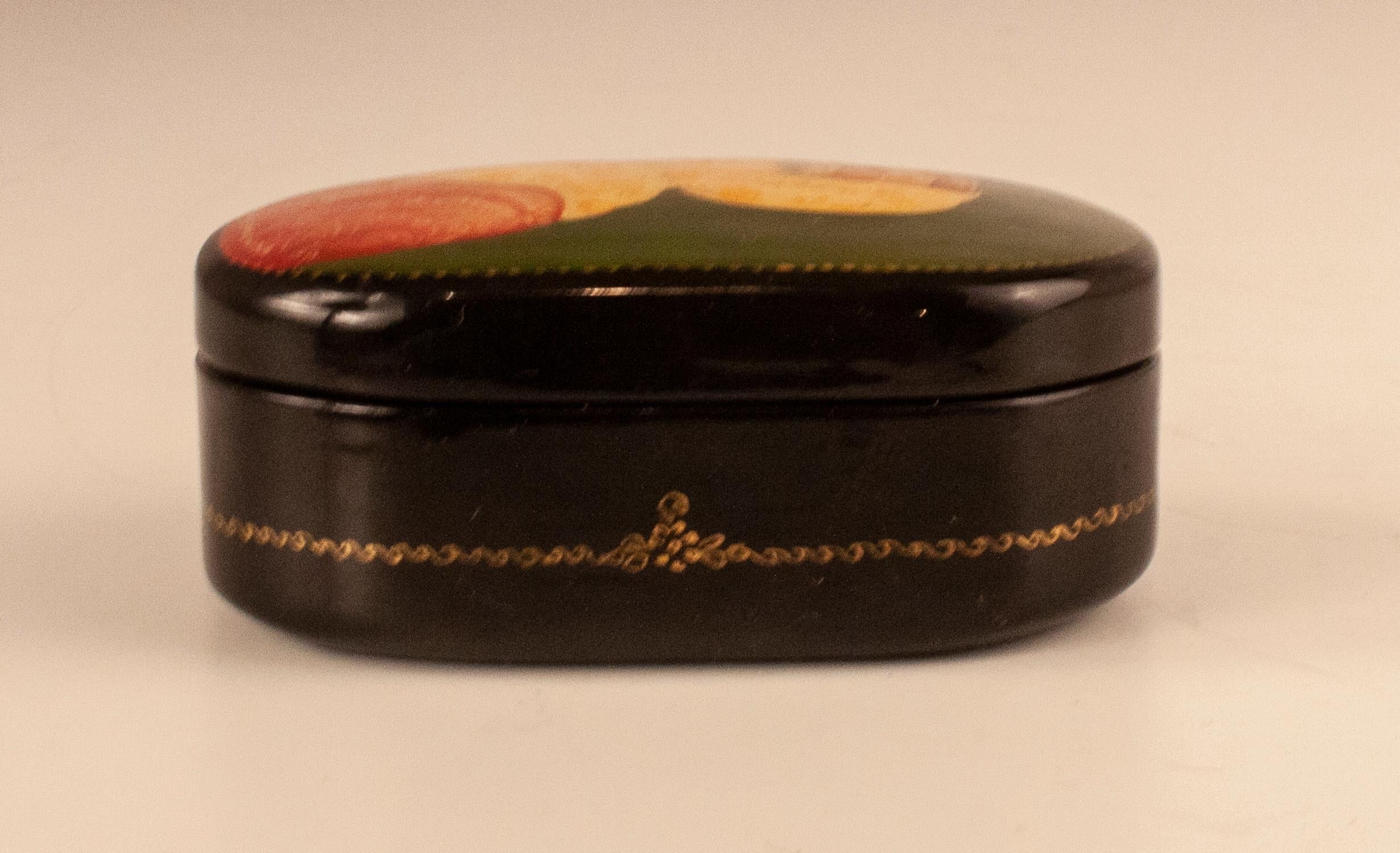 Mid-20th Century Fine Russian Palekh Lacquered Lidded Box Hand Painted Signed For Sale