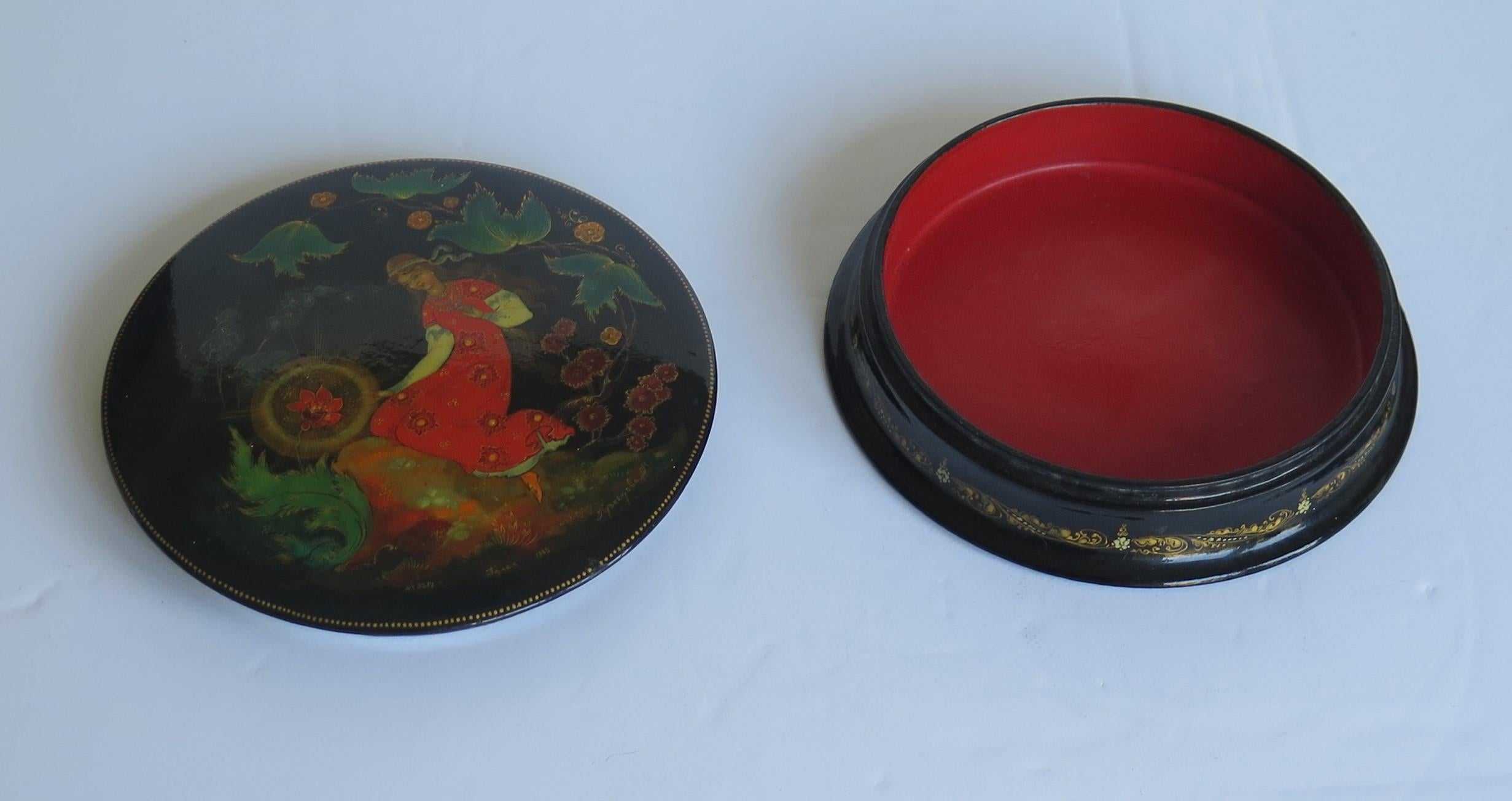 Fine Russian Palekh Lacquered Lidded Box Hand Painted Signed and Dated 1965 2