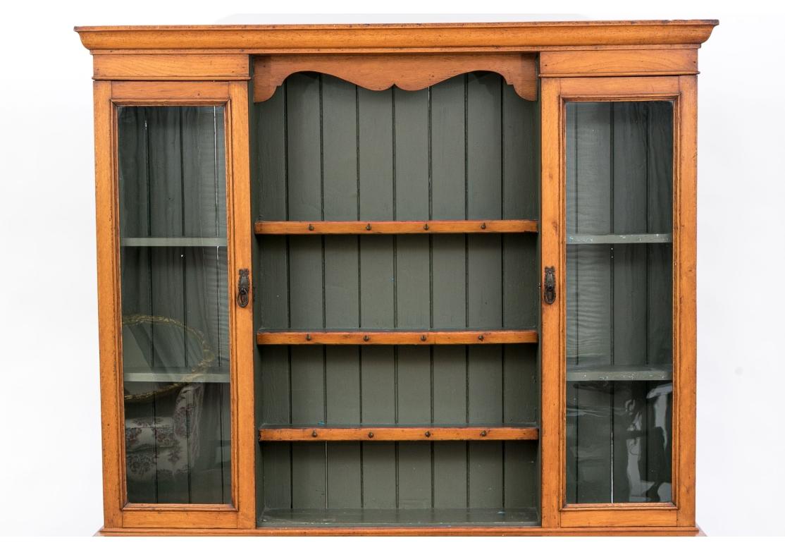 Fine Rustic Antique Pine Breakfront In Distressed Condition For Sale In Bridgeport, CT