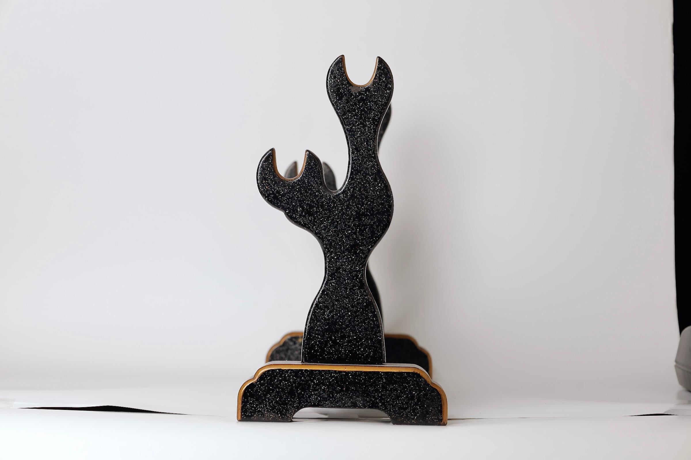 Fine Samurai Katana Stand with Exquisite Makie Lacquer, Late Edo Period, 19th For Sale 3