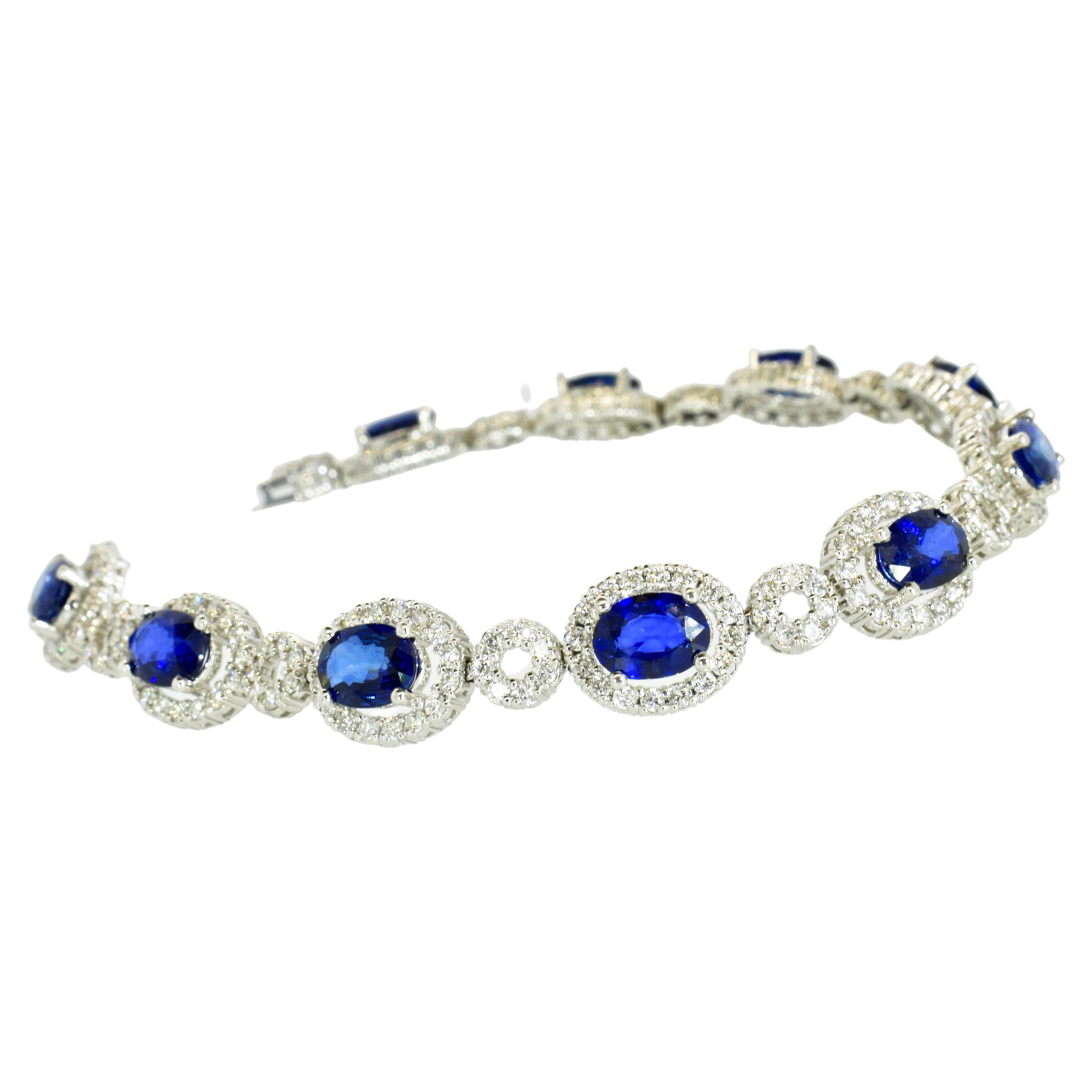 Women's or Men's Fine Sapphire and Diamond White Gold Contemporary New Bracelet For Sale