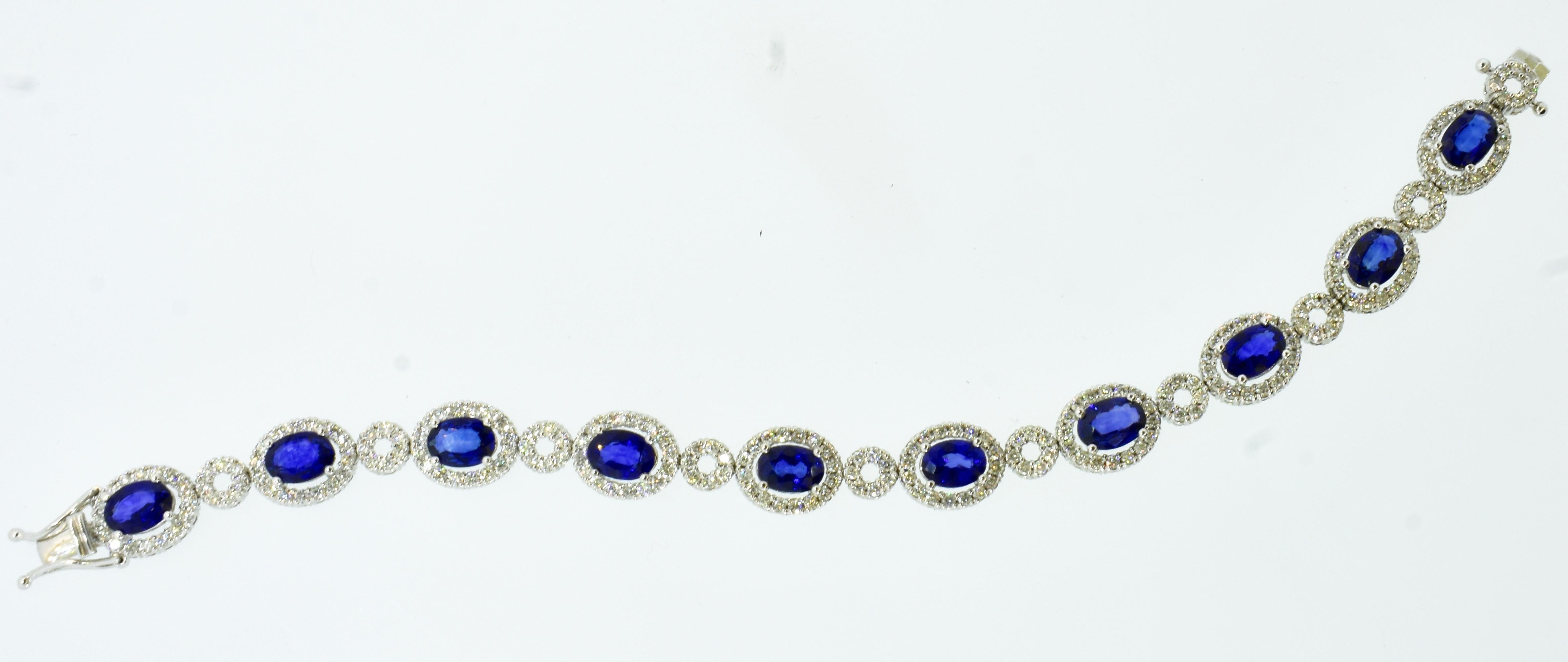 Fine Sapphire and Diamond White Gold Contemporary New Bracelet For Sale 2