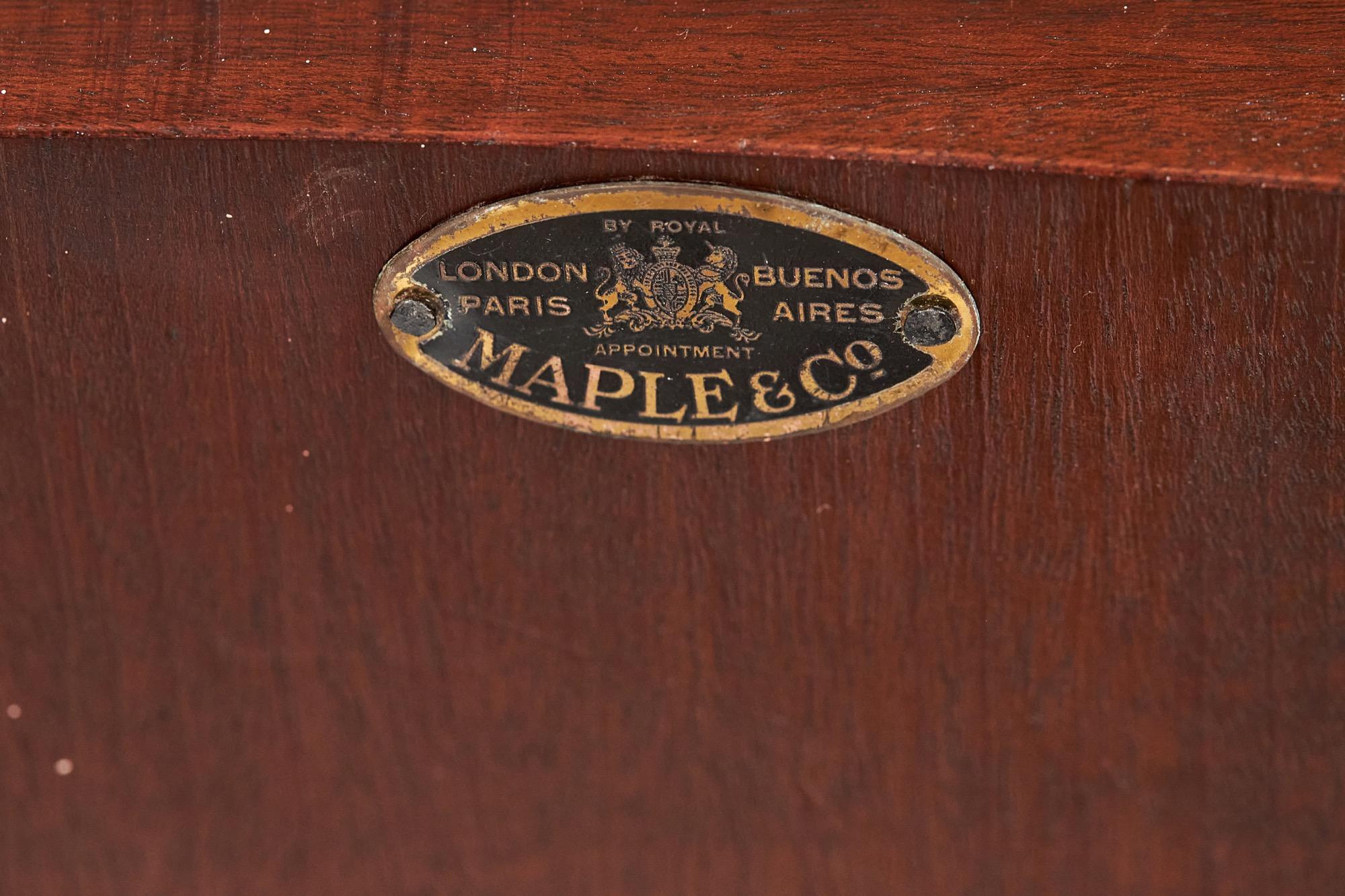 Citronnier Commode à 2 portes incrustée et peinte en bois de satin de Maple & Co en vente
