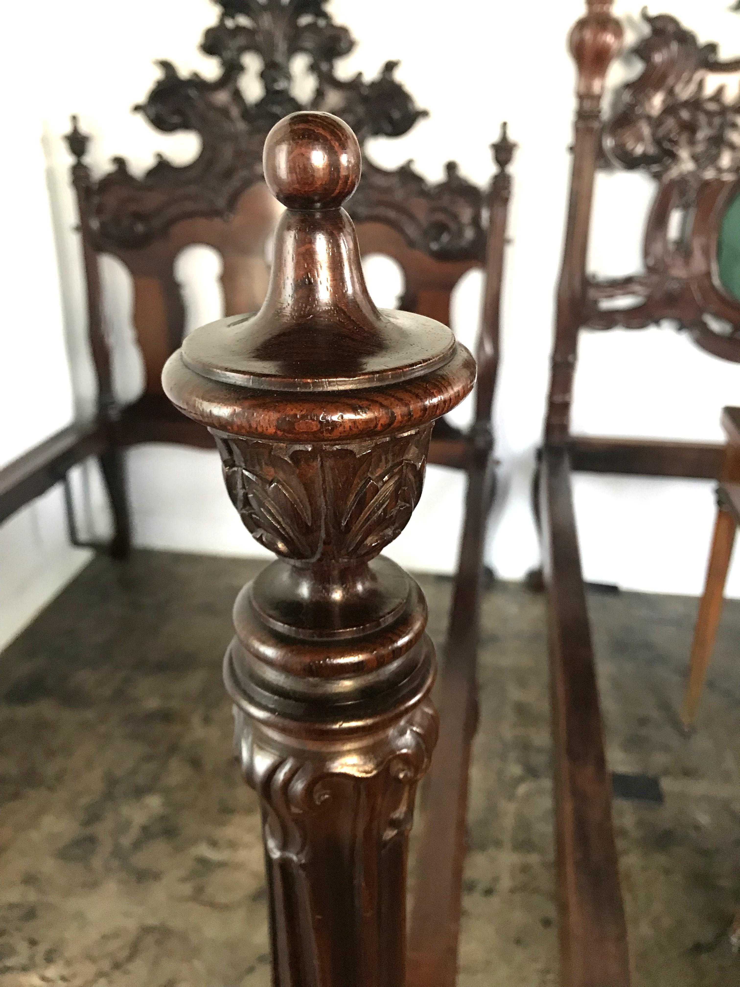 18th Century and Earlier Fine Sculpted Colonial Portuguese 17th C. Jacaranda Bed Torsade Posts & finials For Sale