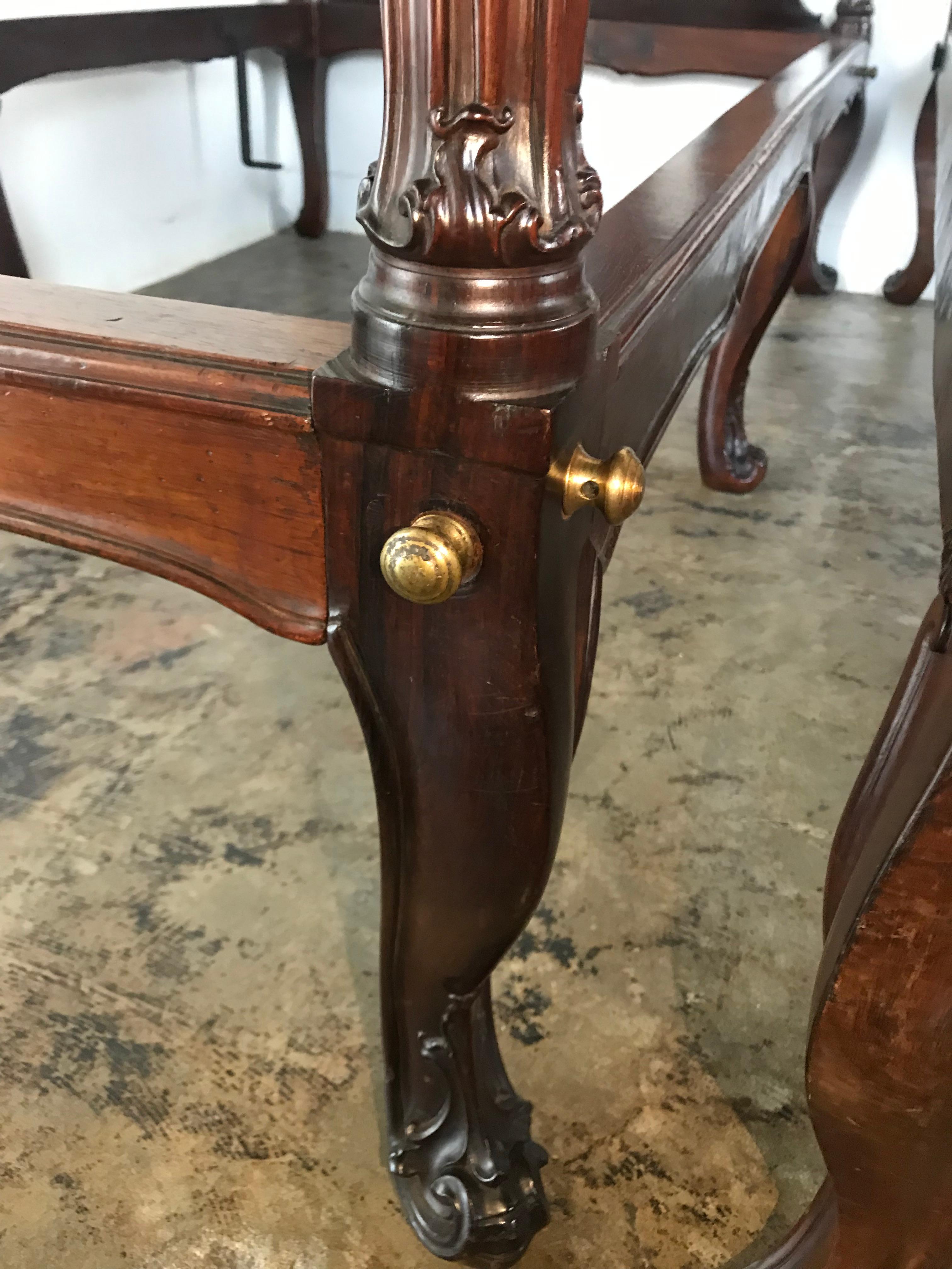 Metal Fine Sculpted Colonial Portuguese 17th C. Jacaranda Bed Torsade Posts & finials For Sale