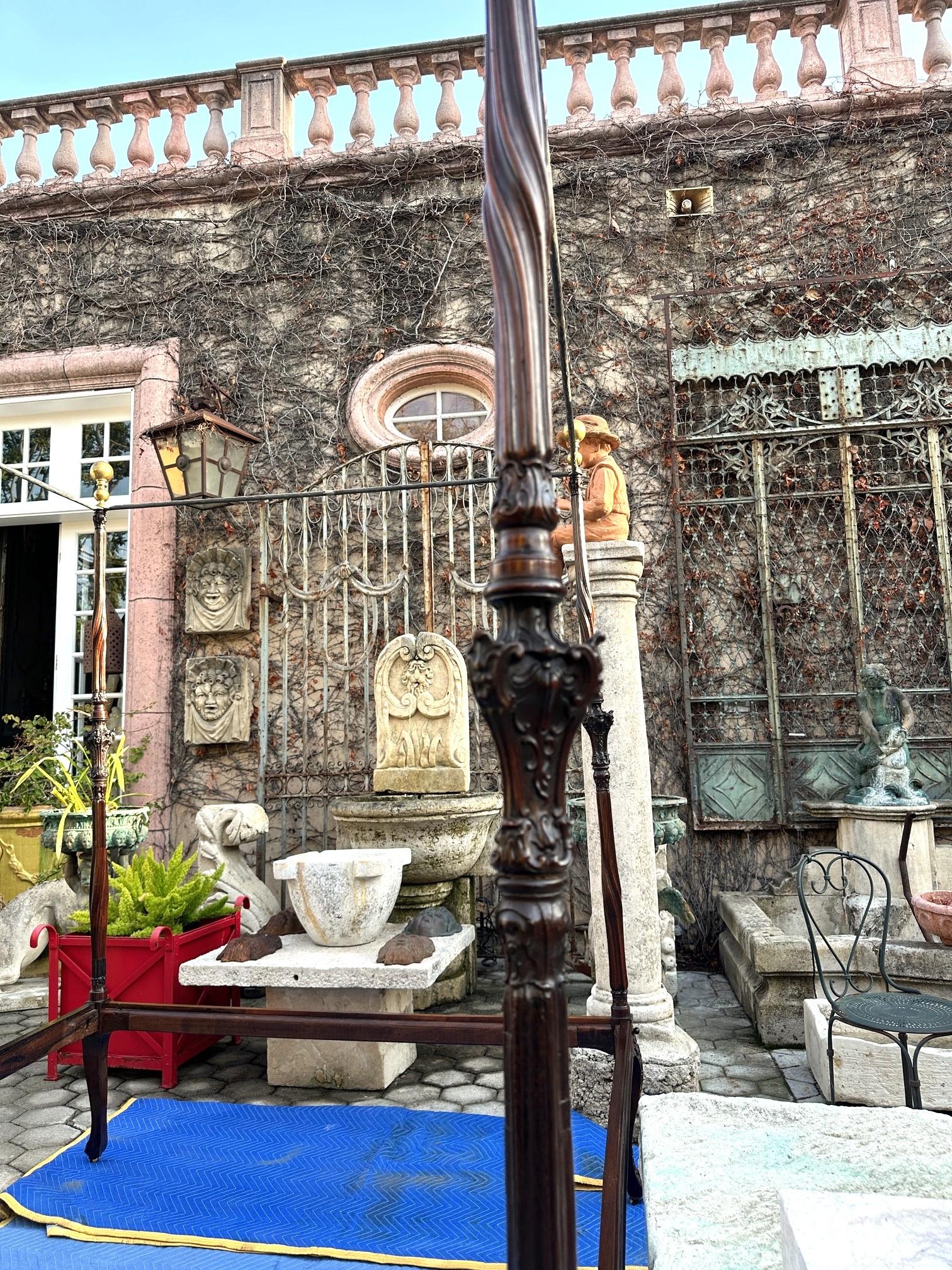 Fine Sculpted Queen Bed Portuguese 17th/18th C. Jacaranda Wood torsade Posts For Sale 13