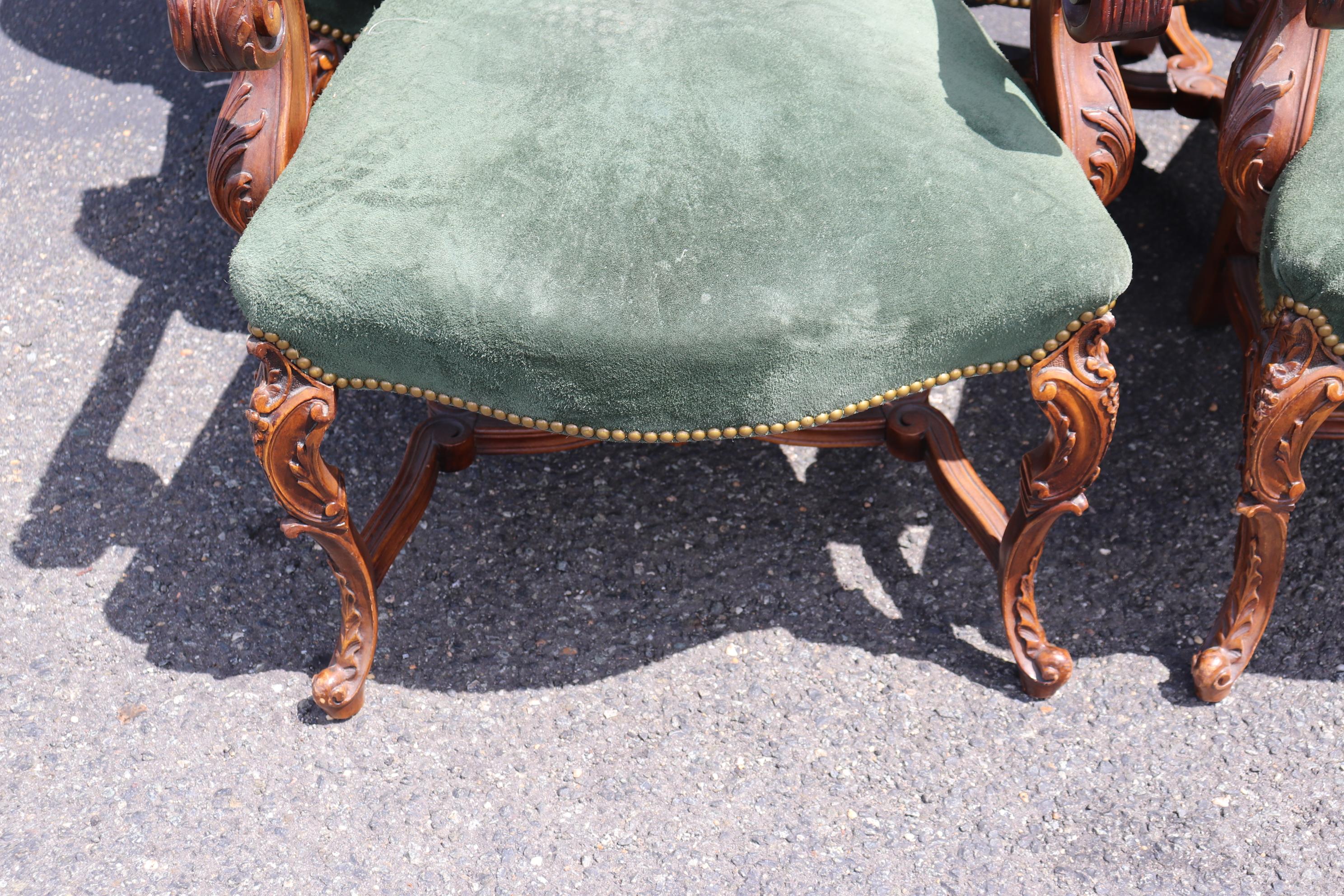 Fine Set 8 Carved Walnut Throne Style Victorian Dining Chairs with Genuine Suede In Good Condition In Swedesboro, NJ