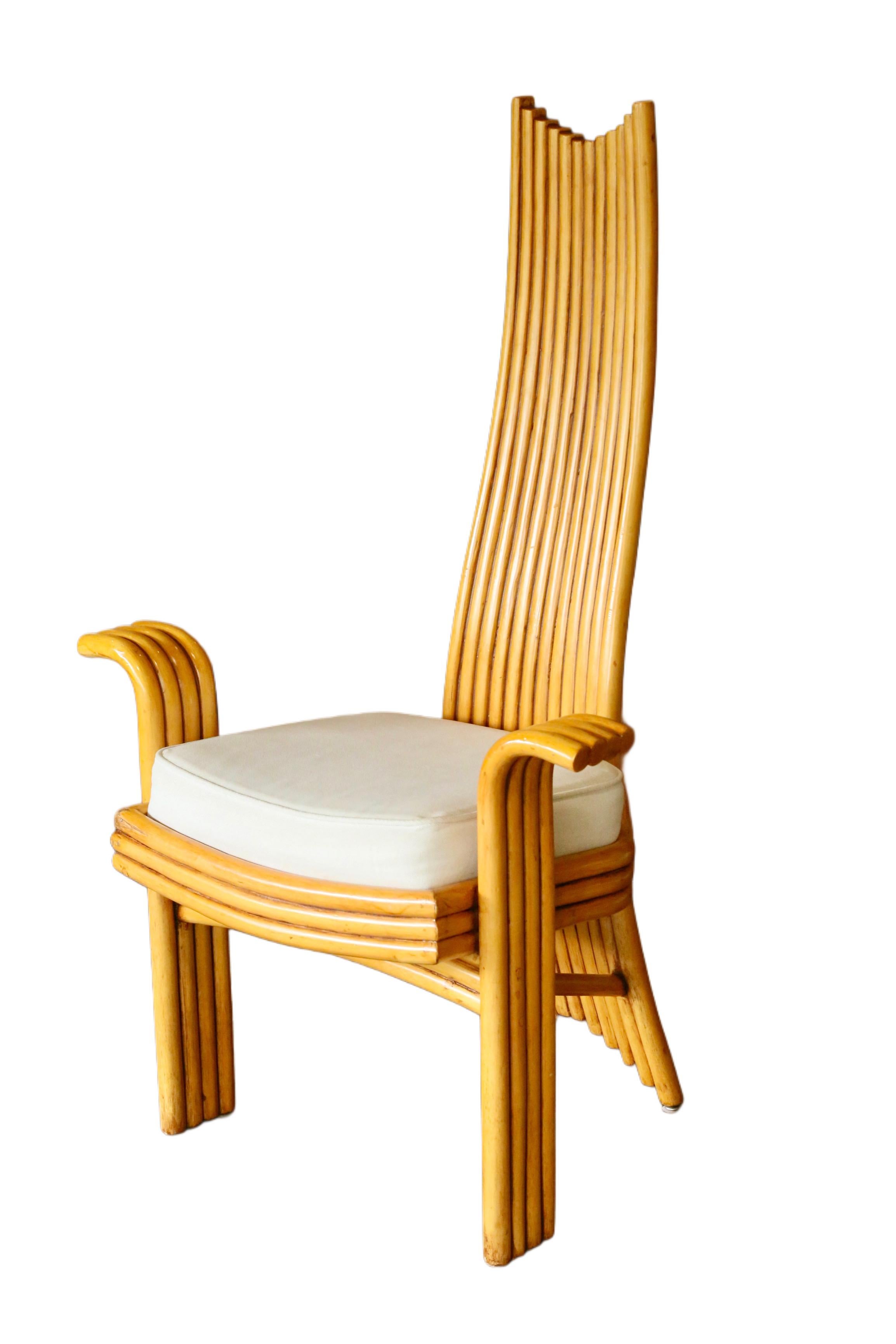 Juego de sillas de comedor modernistas con respaldo alto de bambú de Arthur Edwards para McGuire Moderno de mediados de siglo en venta