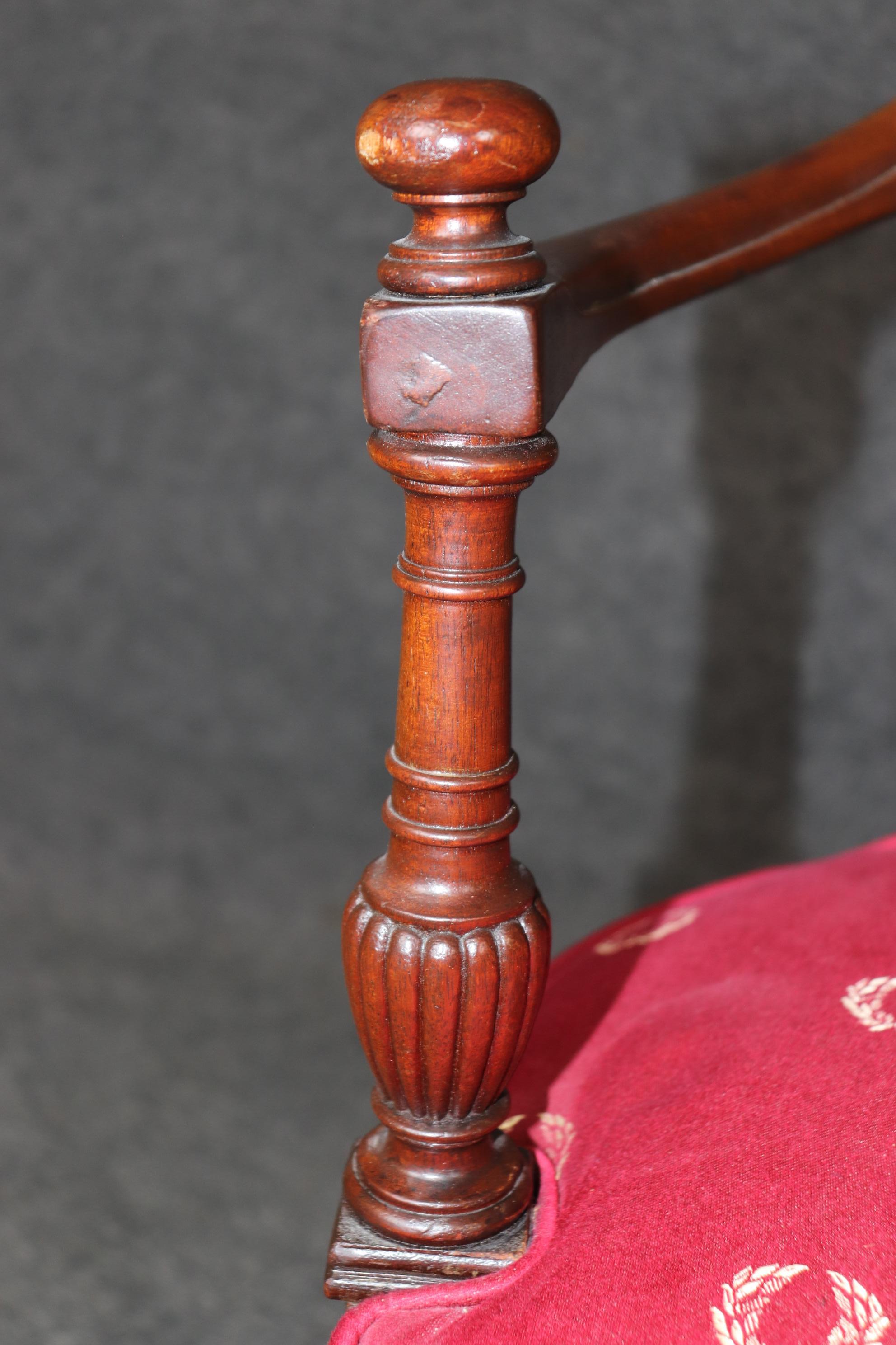 Raffinato set di 12 sedie da pranzo in stile Reggenza francese con intarsi in ottone e palissandro in vendita 7